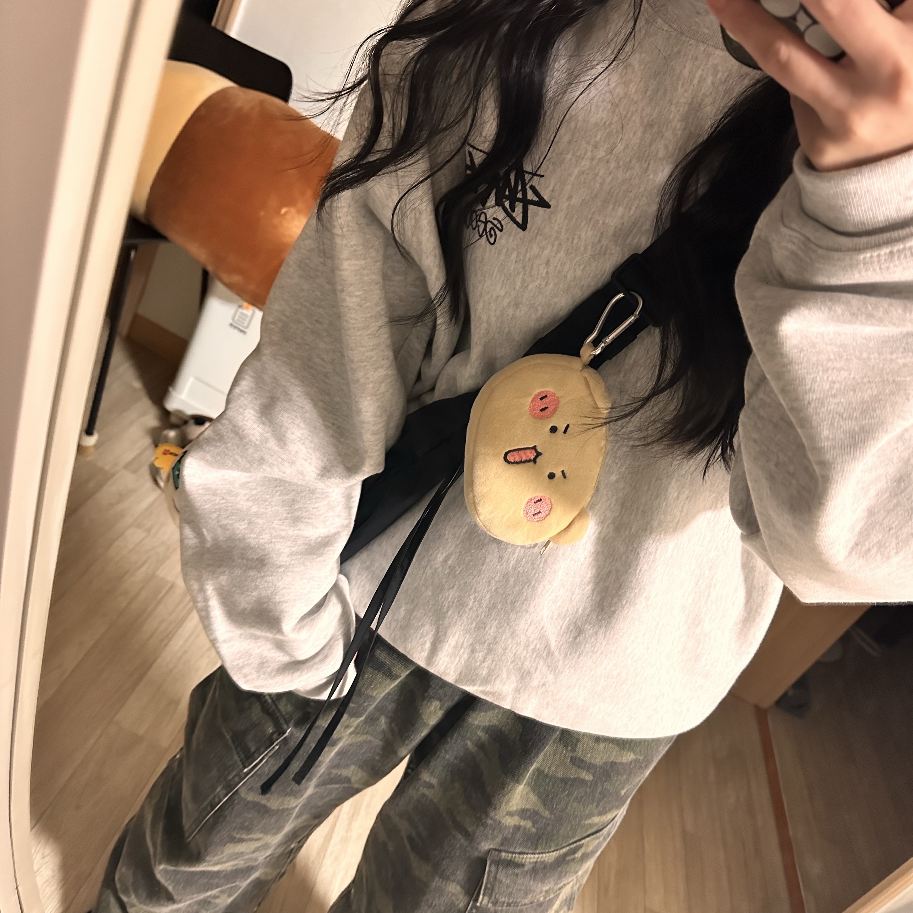 Stussy Stock Seoul Crew Ash Heather 착용 스타일