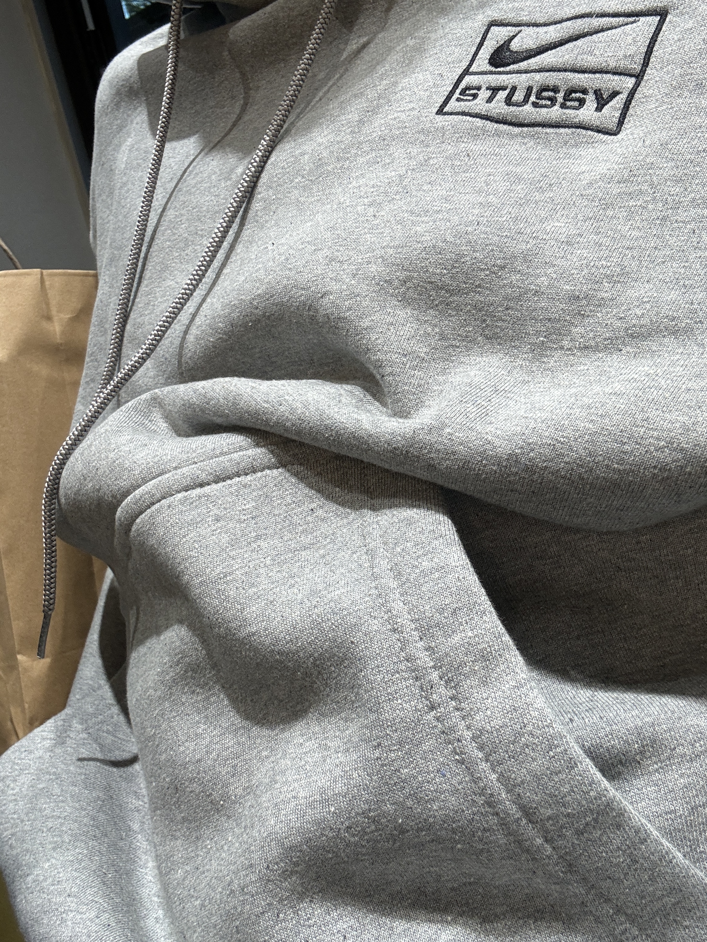 Nike x Stussy NRG RA Pullover Hoodie Dark Grey Heather (DJ9488-063) 착용 스타일