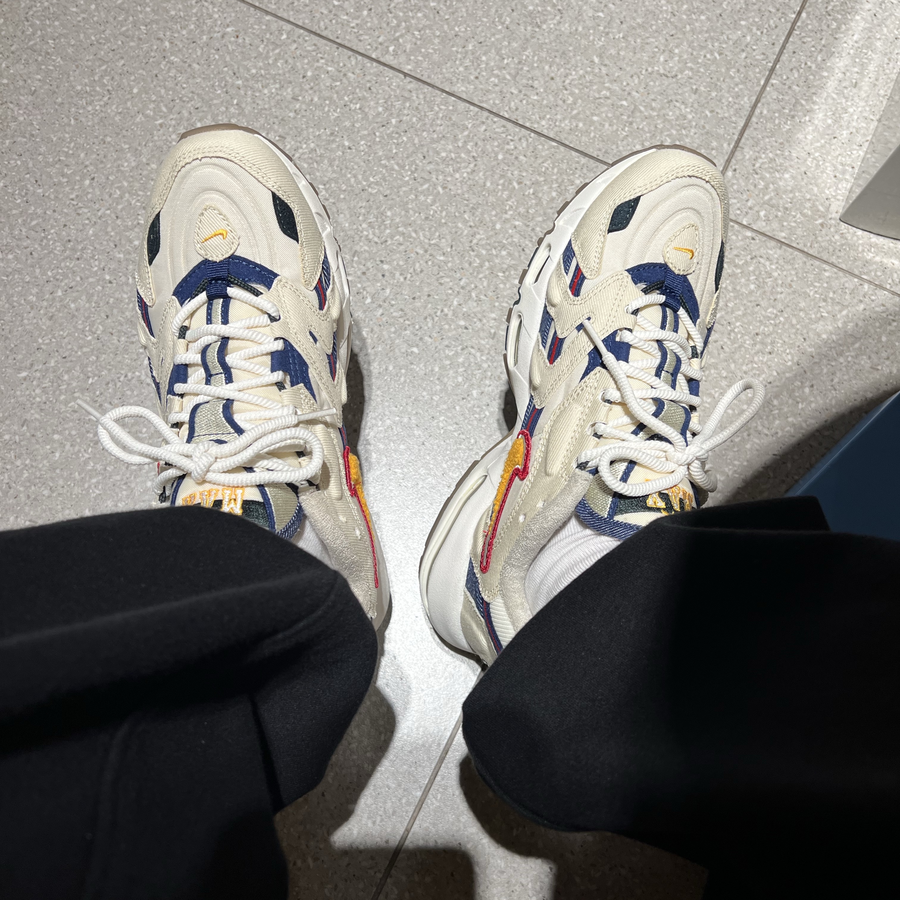 Nike Air Max 96 II QS Beach 착용 스타일
