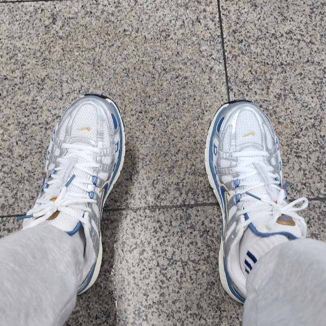 Nike P-6000 White Metallic Silve Pale Ivory Aegean Storm, Nike Air Max 95 Essential Triple White 착용 스타일