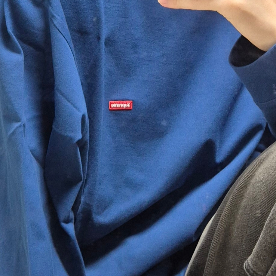 Supreme Small Box L/S T-Shirt Dark Royal - 24FW 착용 스타일 - 2