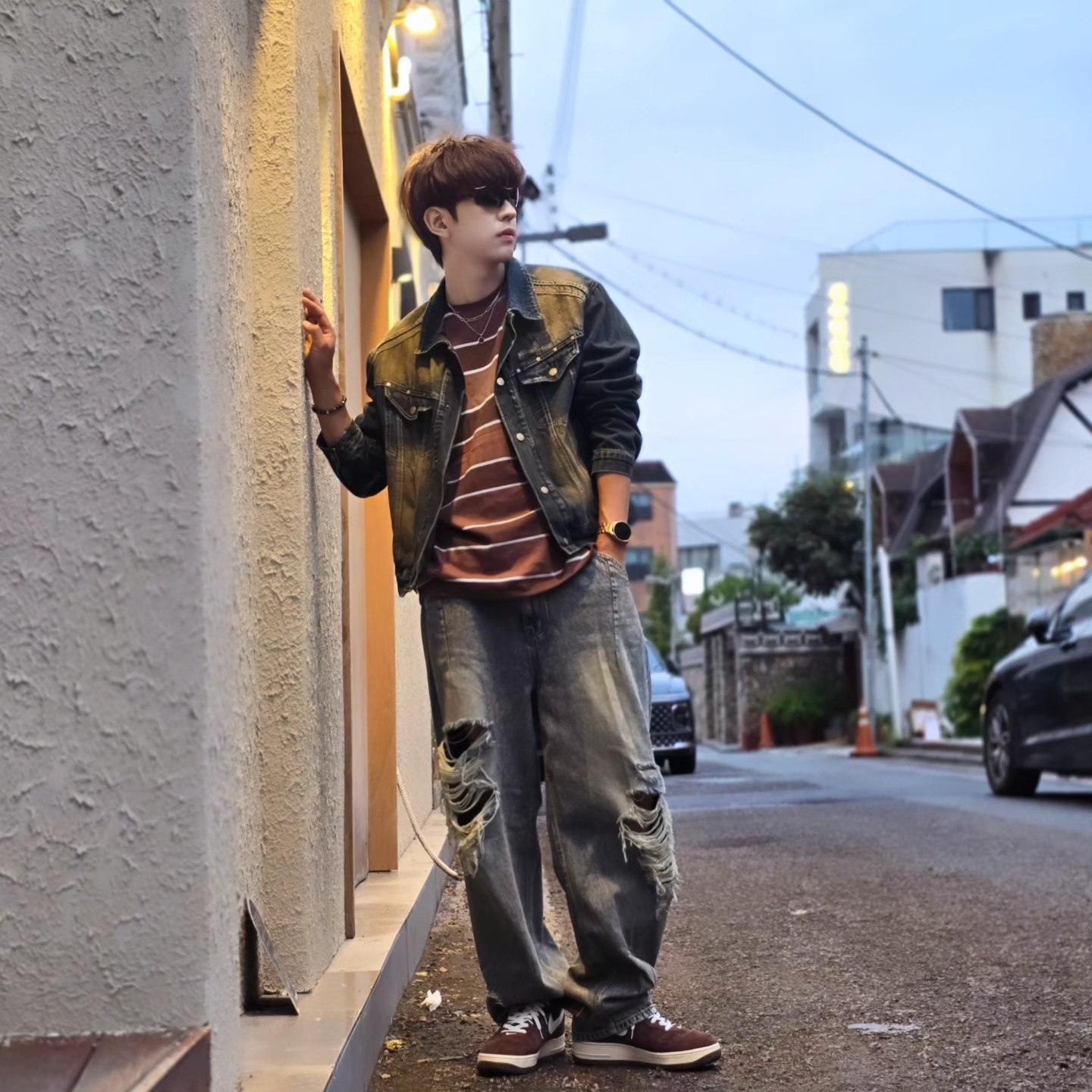 IAB Studio Striped T-Shirt Brown, Samsung Galaxy Watch6 44mm LTE Silver (Korean Ver.) 착용 스타일 - 8