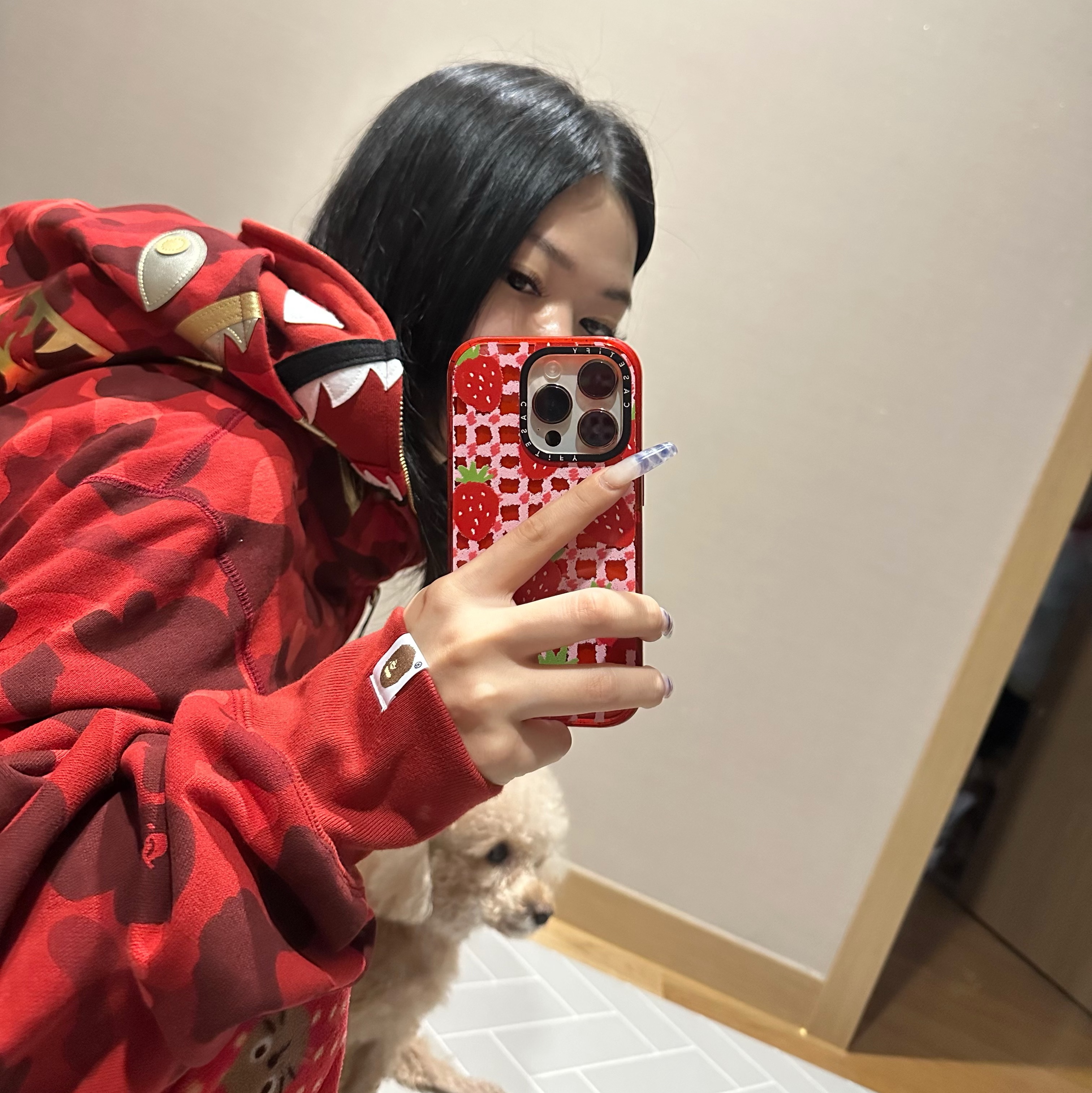 BAPE Color Camo Separate Shark Full Zip Hoodie Red Black, BAPE Color Camo Double Shark Full Zip Hoodie Bright Red 착용 스타일 - 2
