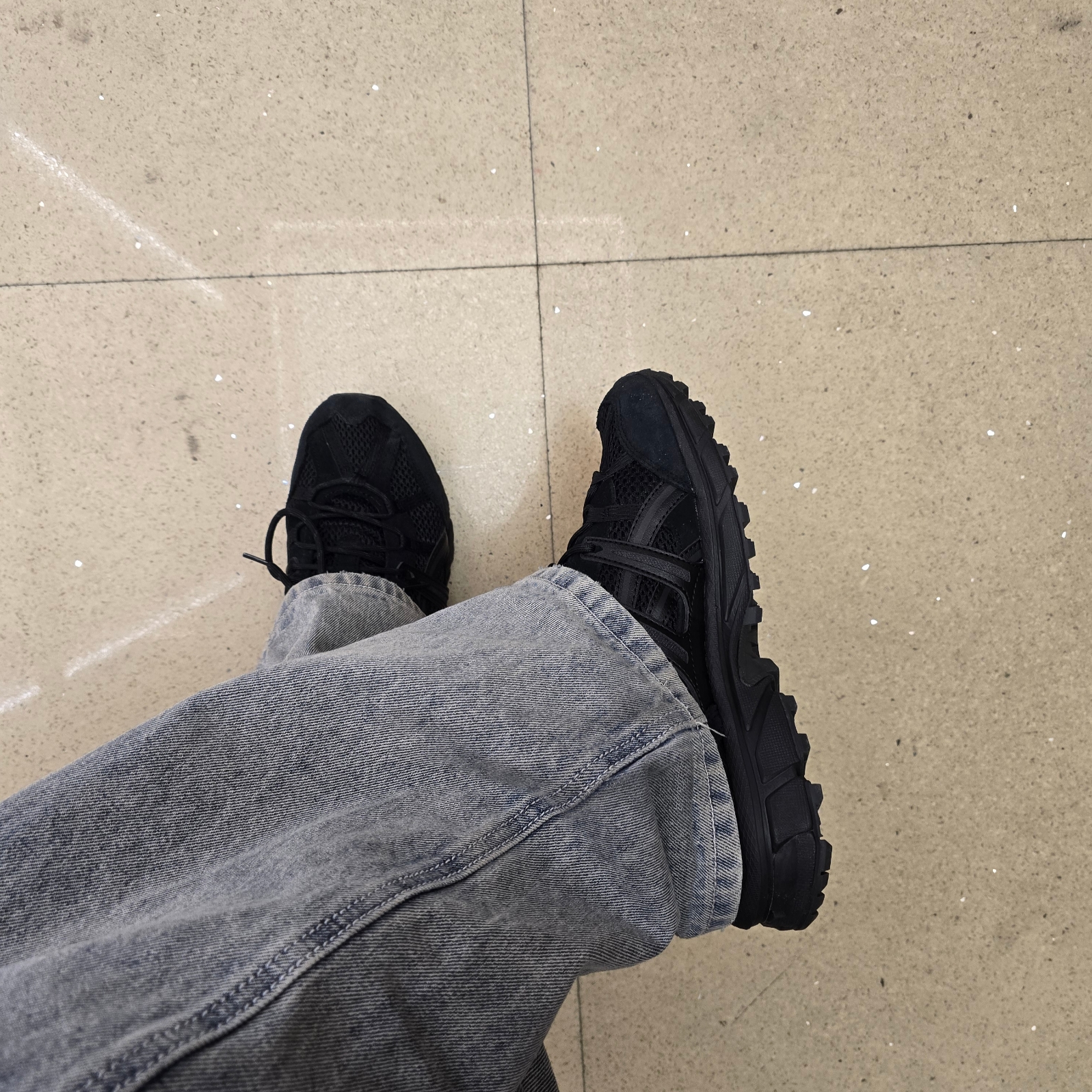 Asics Gel-Sonoma 15-50 Black 착용 스타일