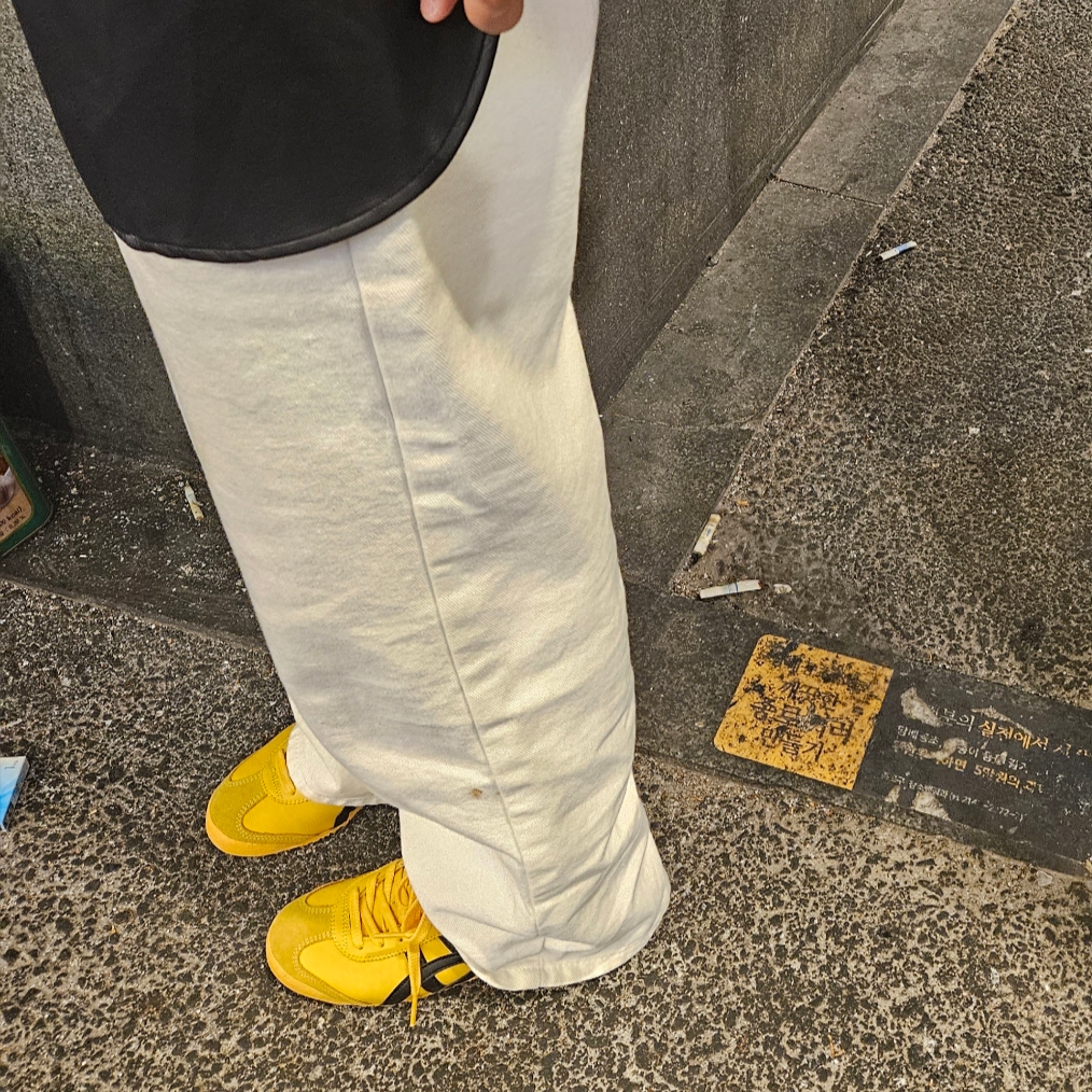 Onitsuka Tiger Mexico 66 Yellow Black 착용 스타일