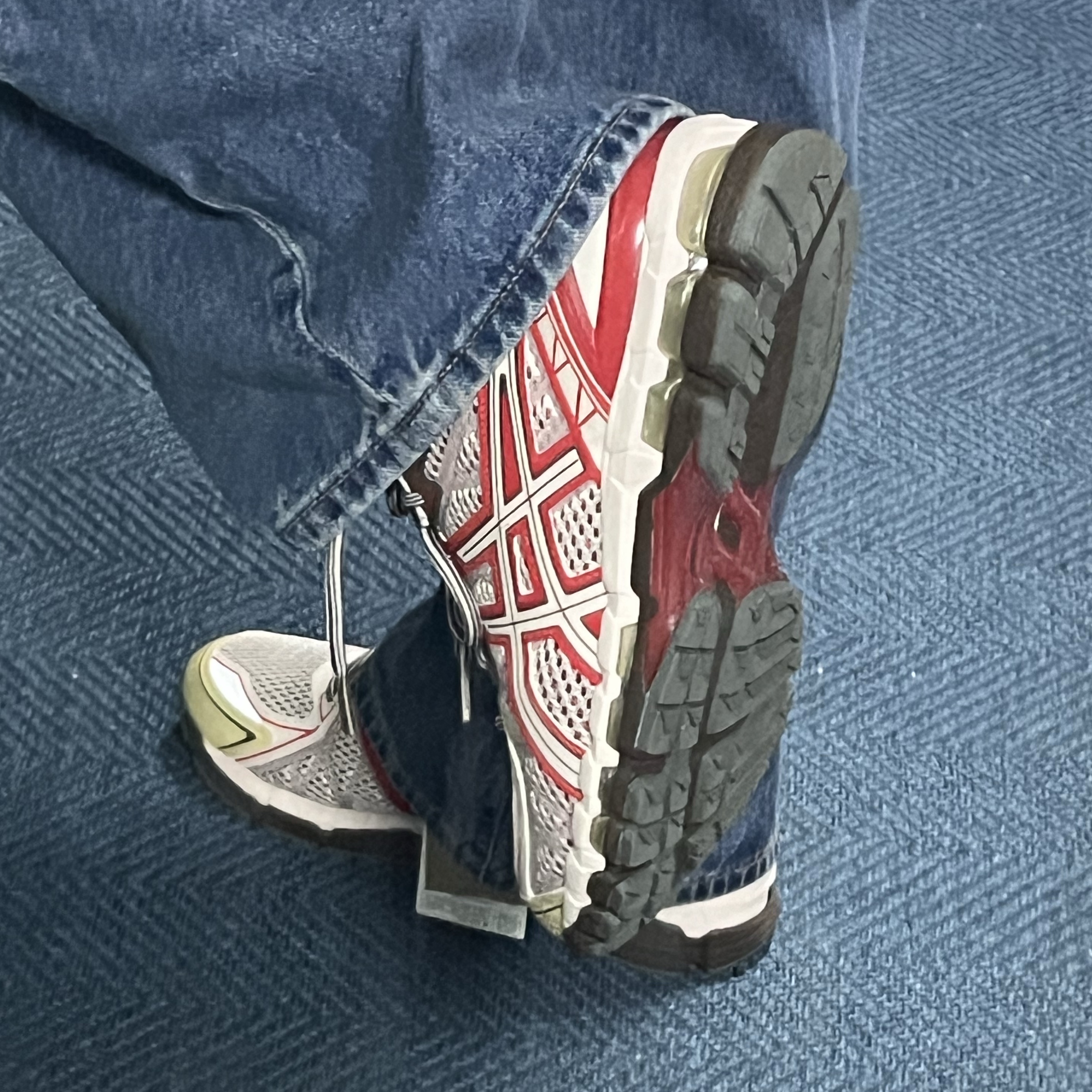 Asics UB9-S Gel-Kayano 20 Crystal Pink Classic Red, Asics Gel-Nunobiki Cream Dark Olive 착용 스타일 - 5