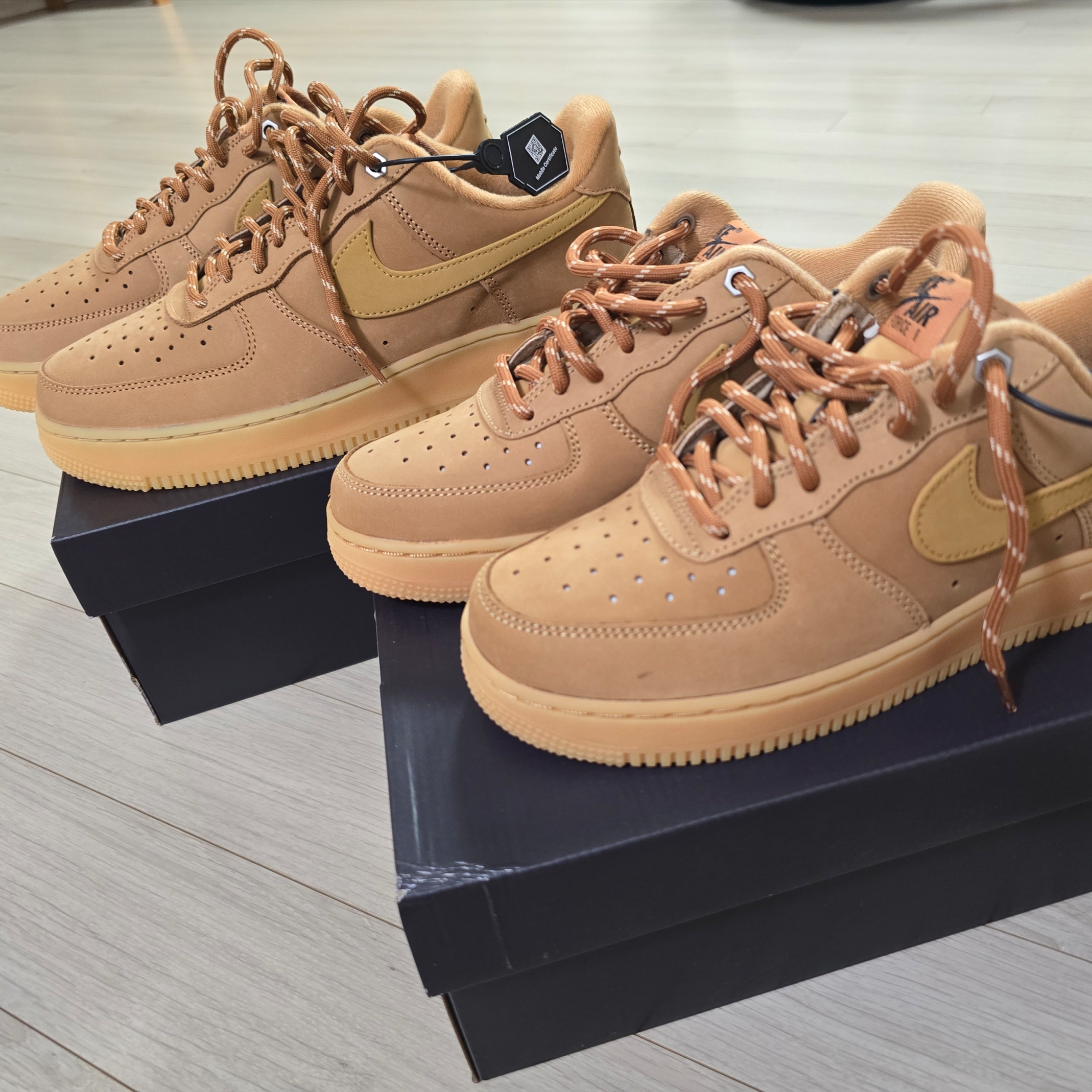 Nike Air Force 1 '07 WB Flax 착용 스타일