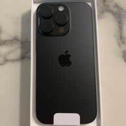 Apple iPhone 16 Pro 256GB Black Titanium (Korean Ver.) 착용 스타일