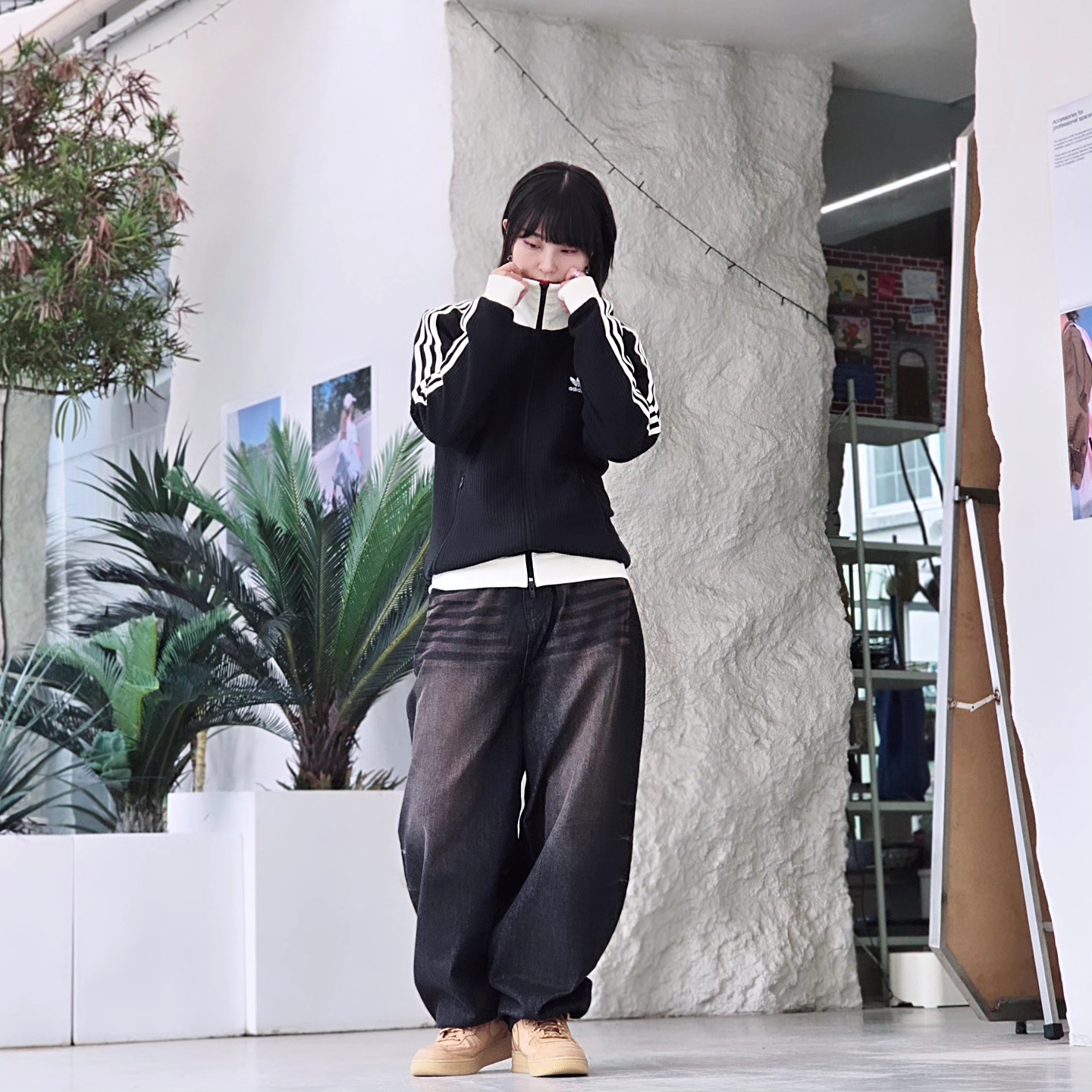 Adidas Waffle Beckenbauer Track Top Black - KR Sizing, Nike Air Force 1 Mid '07 WB Flax 착용 스타일 - 2