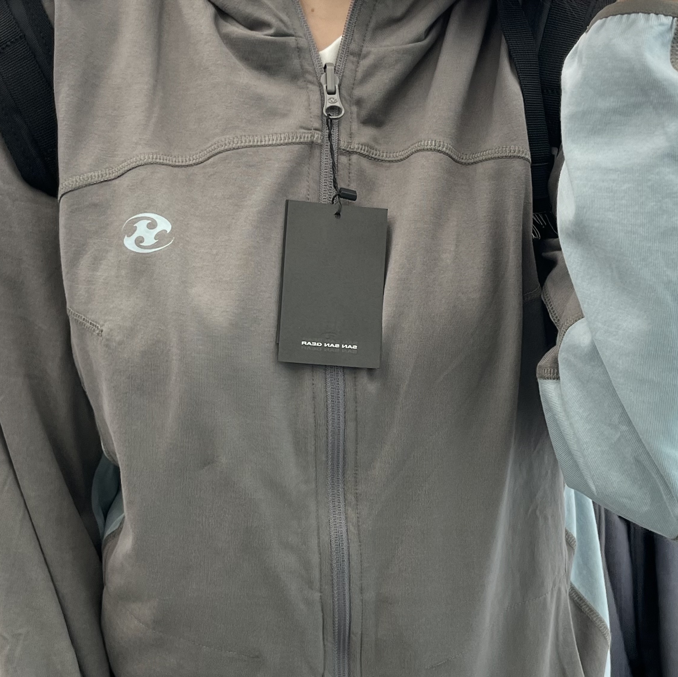 Sansan Gear Reversible Hoodie Zip-Up Brown 착용 스타일