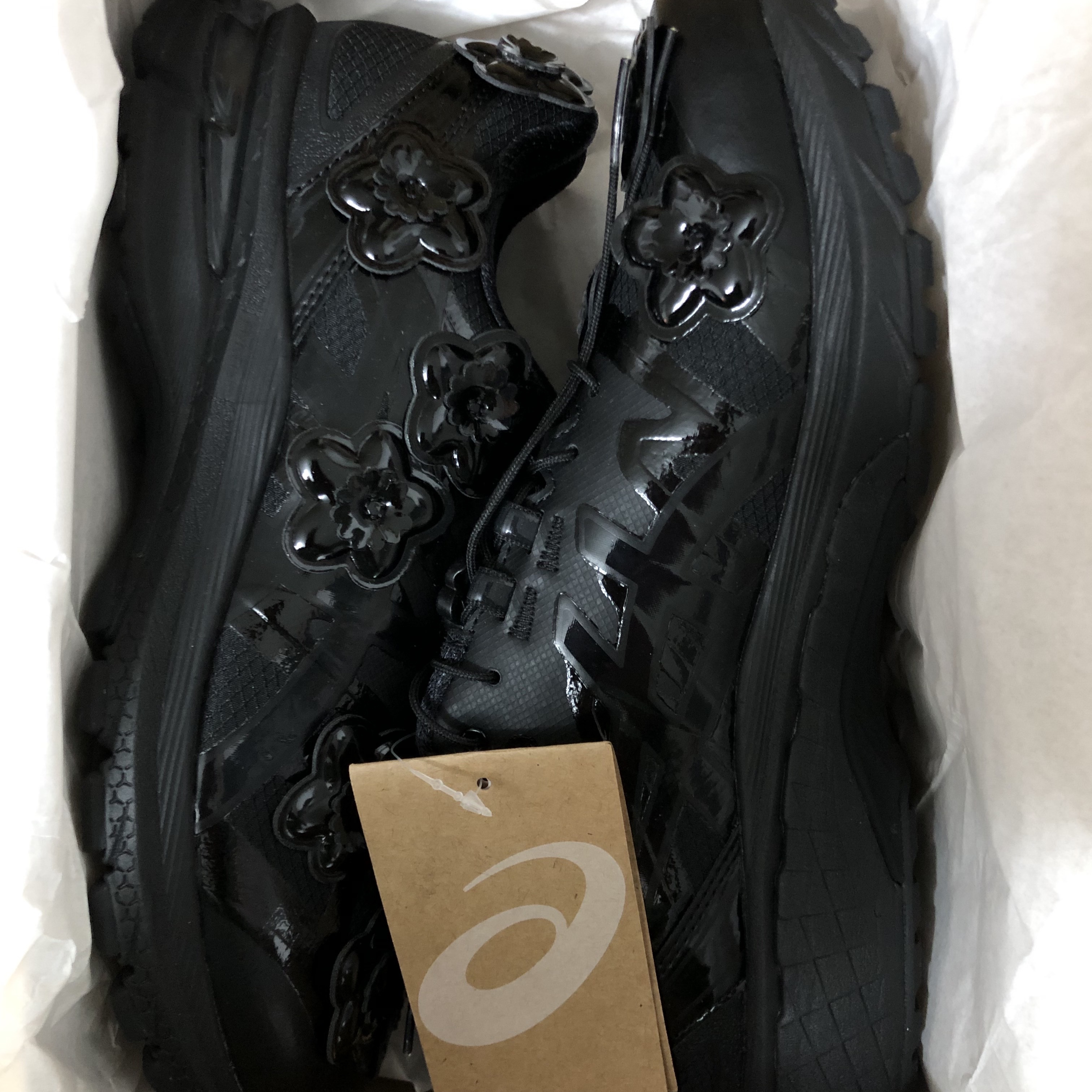 Asics x Cecilie Bahnsen Gel-Terrain Black 착용 스타일