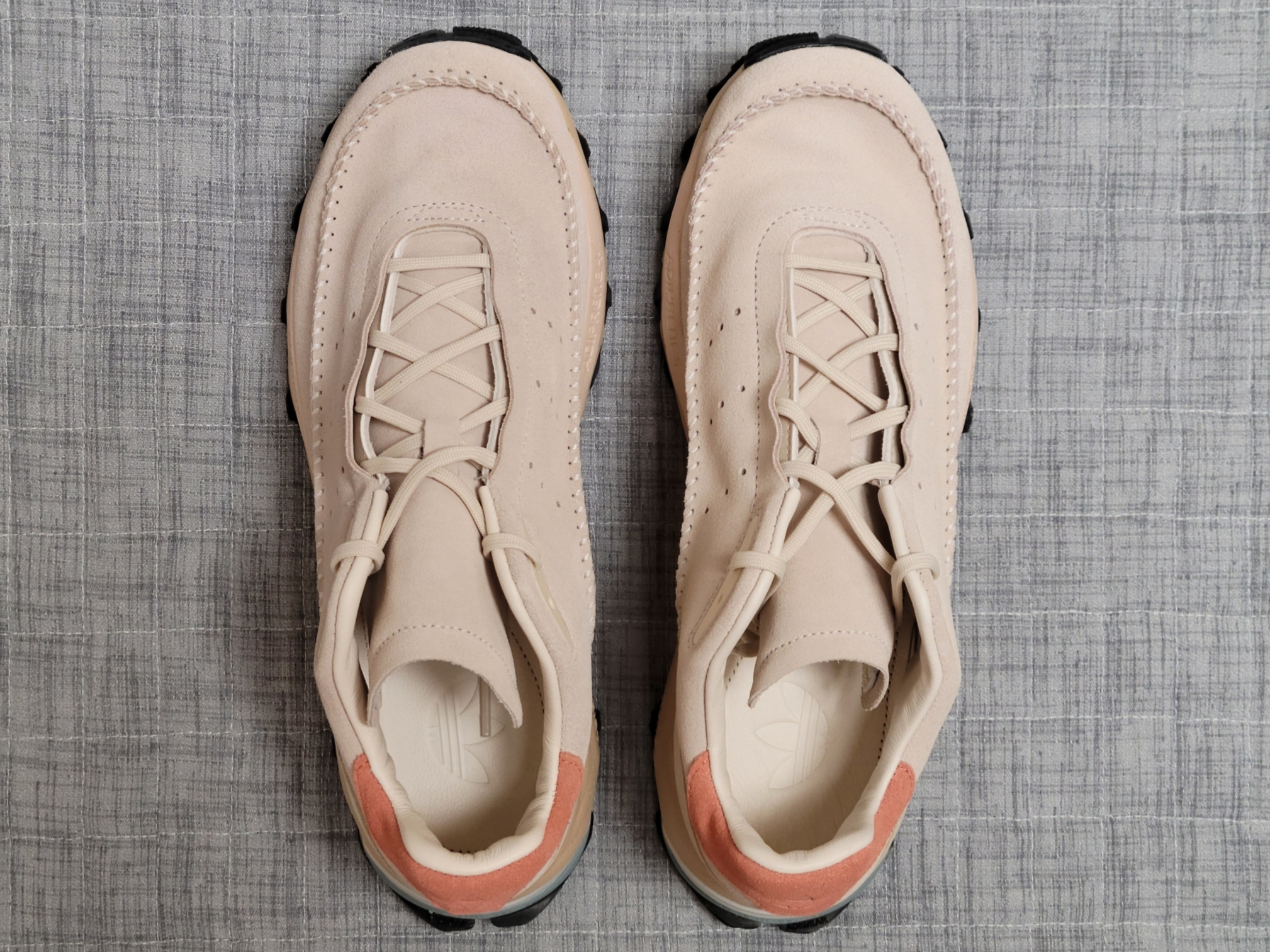 Adidas Mocaturf Adventure Chalk White 착용 스타일 - 4