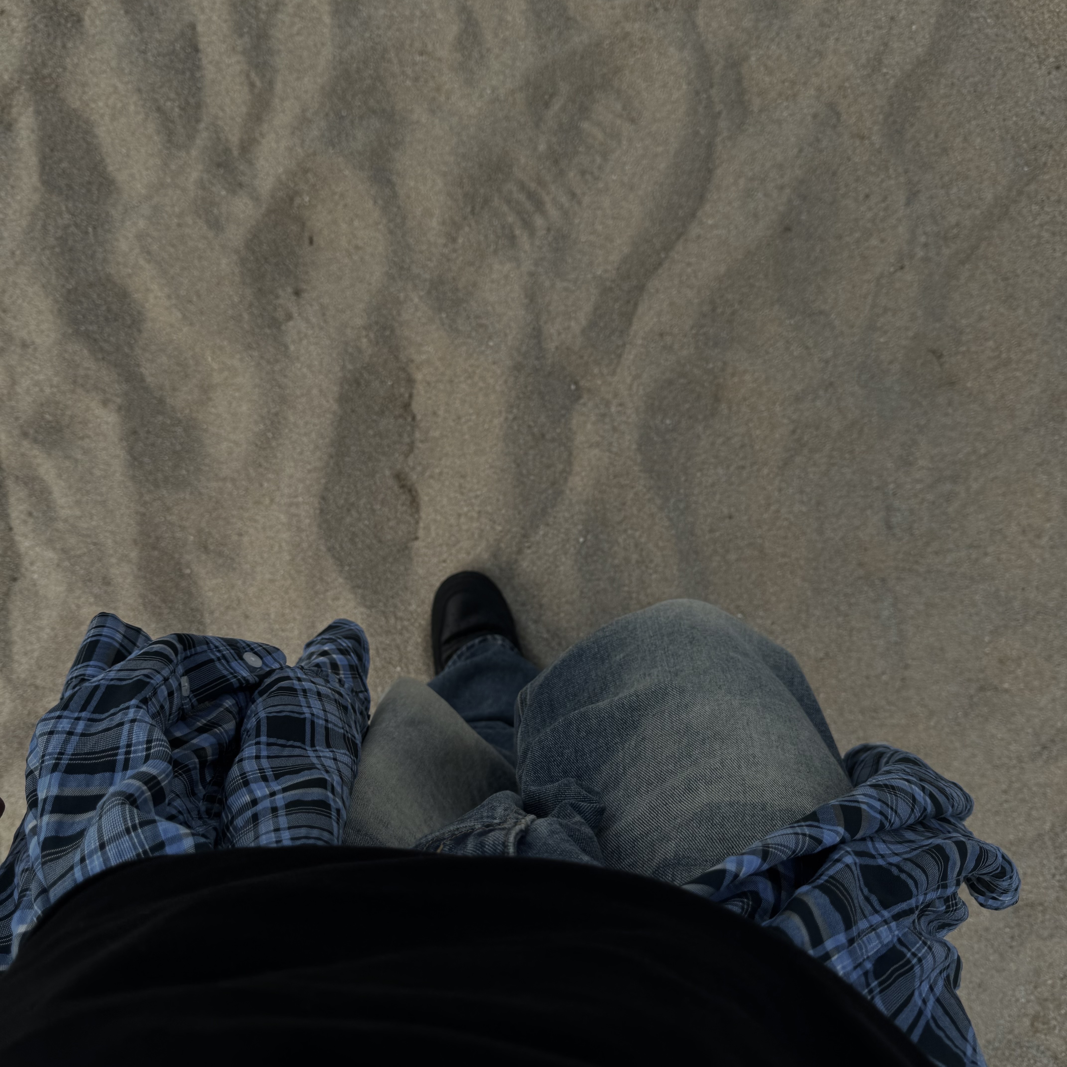 Nike Air Force 1 '07 Low Triple Black 착용 스타일