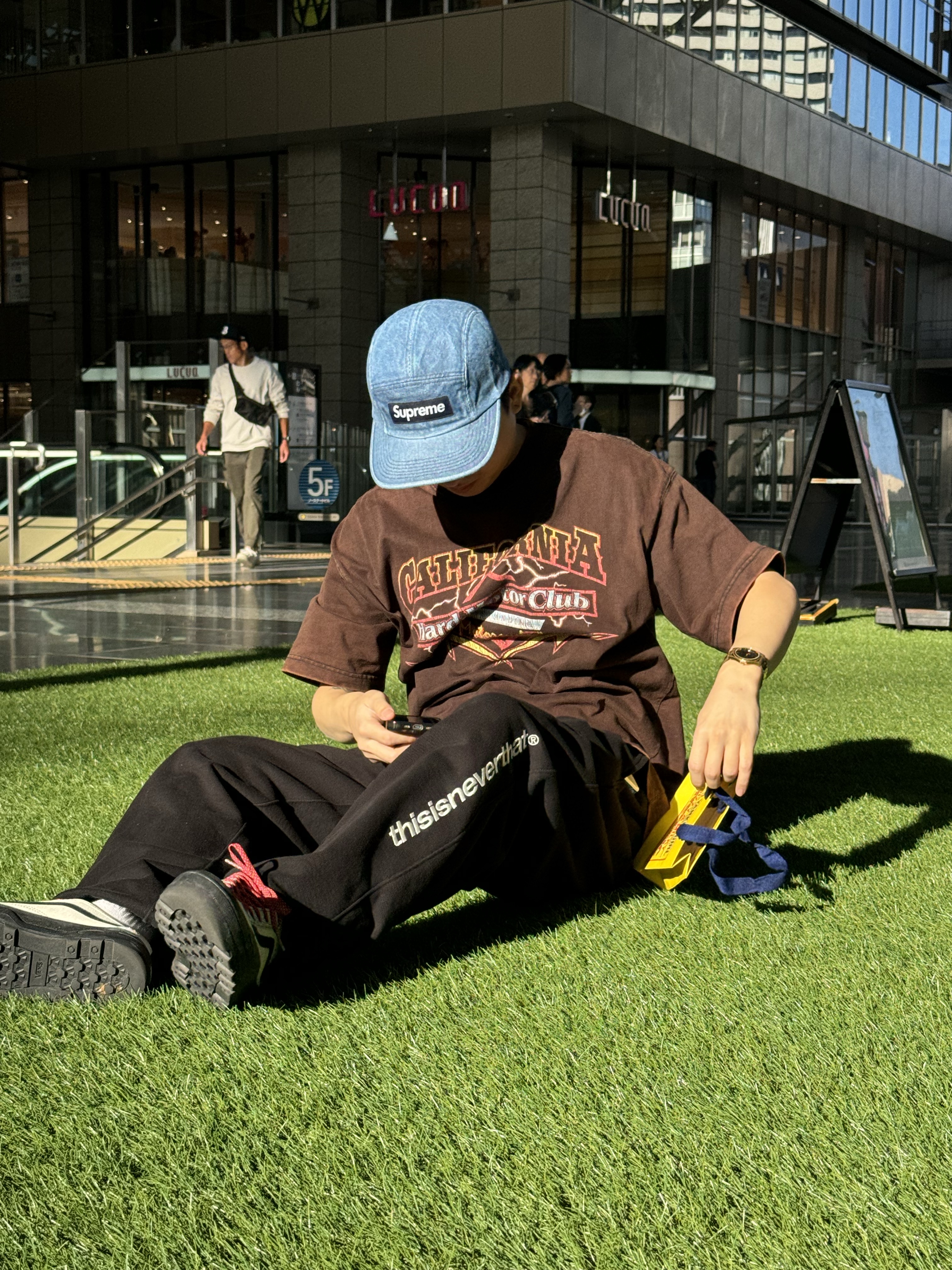 Supreme Washed Chino Twill Camp Cap Denim - 24FW 착용 스타일