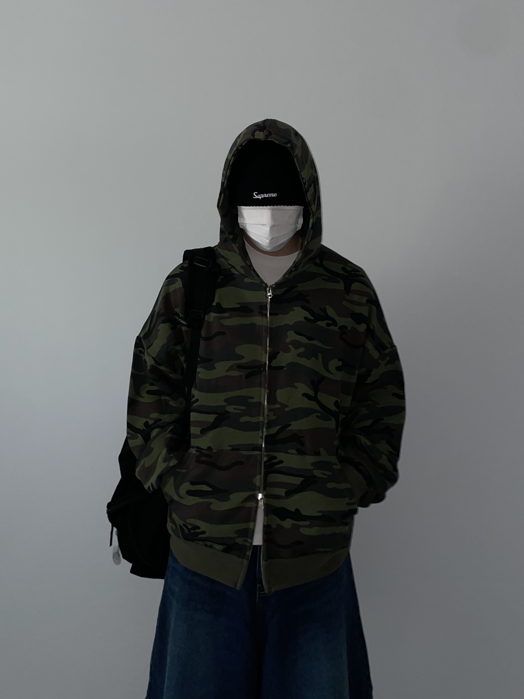 Nike Air Force 1 '07 WB Flax, Supreme Loose Gauge Beanie Black 착용 스타일 - 2