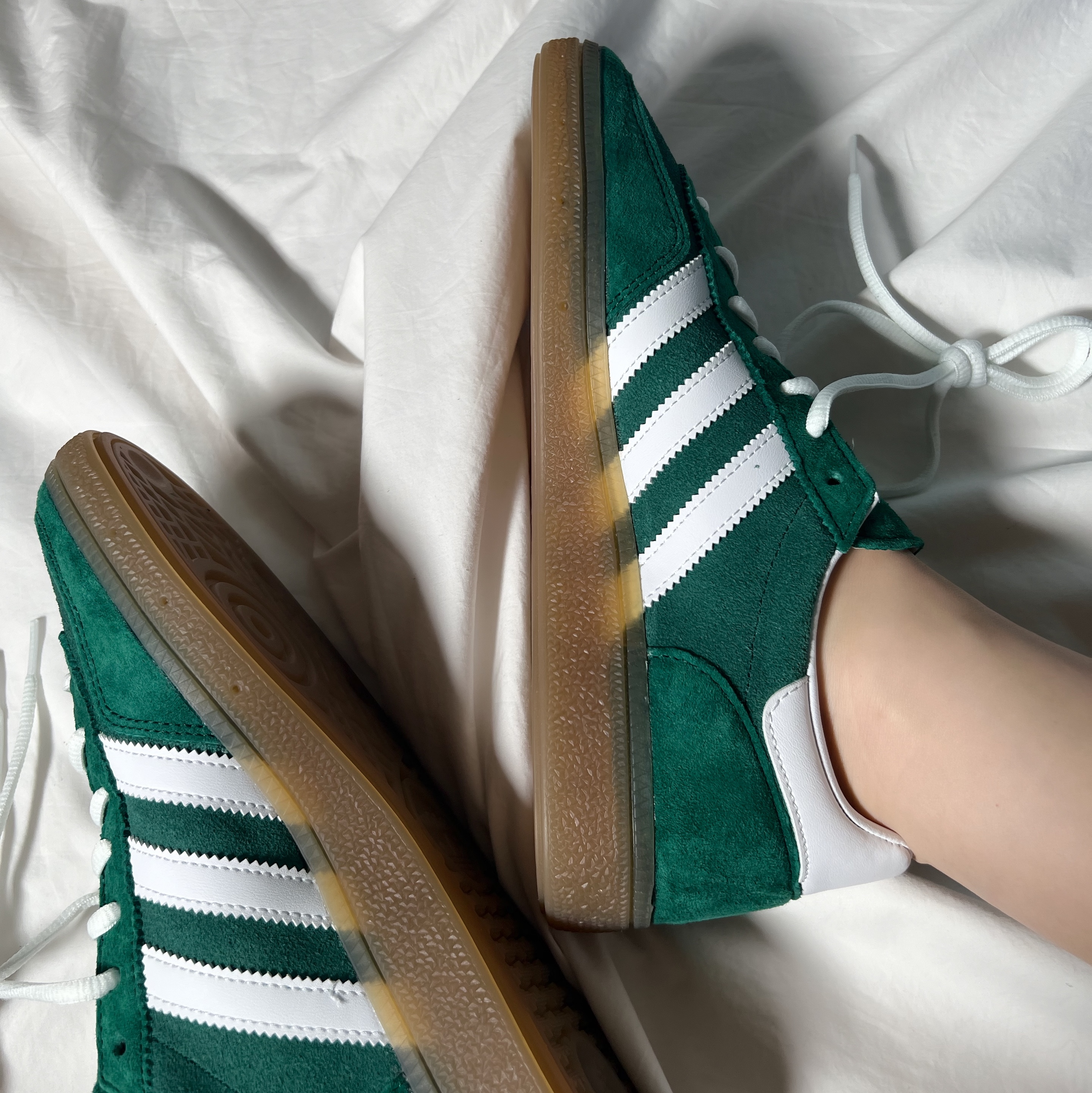 Adidas Spezial Handball College Green Gum 착용 스타일