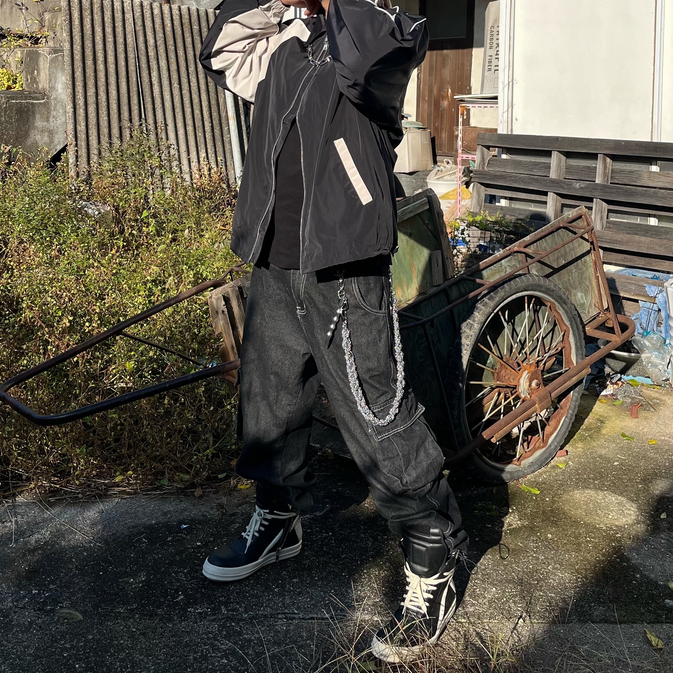 Rick Owens Geobasket Full Grain Calf Leather Strobe Sneakers Black Milk White 착용 스타일 - 3