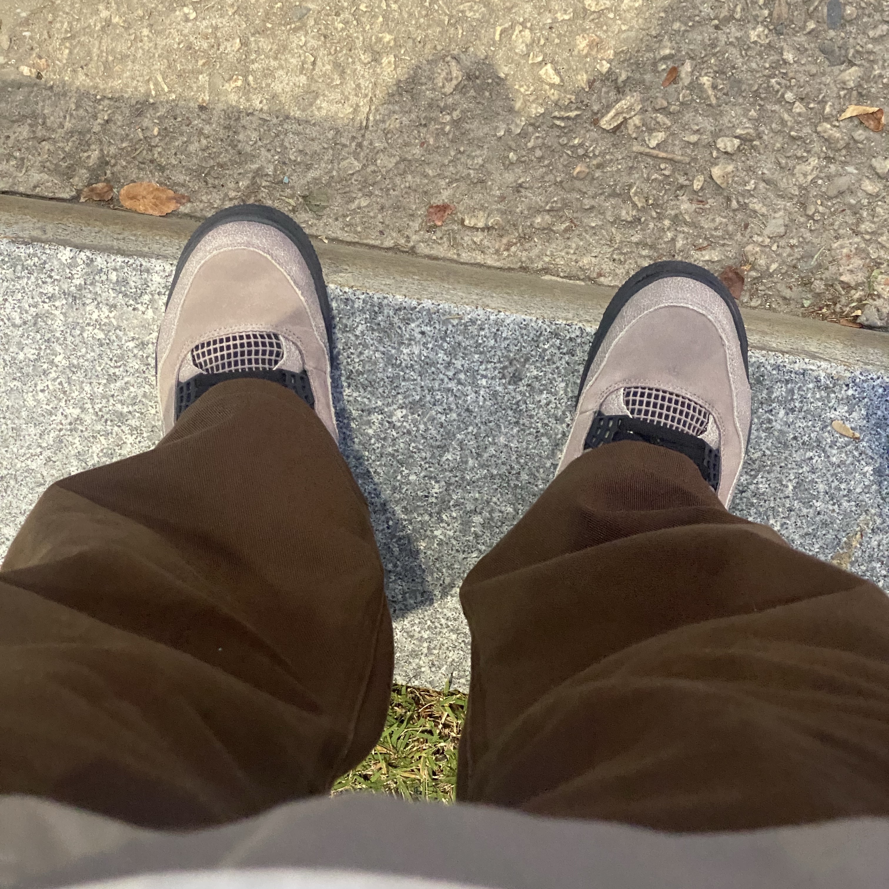 Jordan 4 Retro Taupe Haze 착용 스타일
