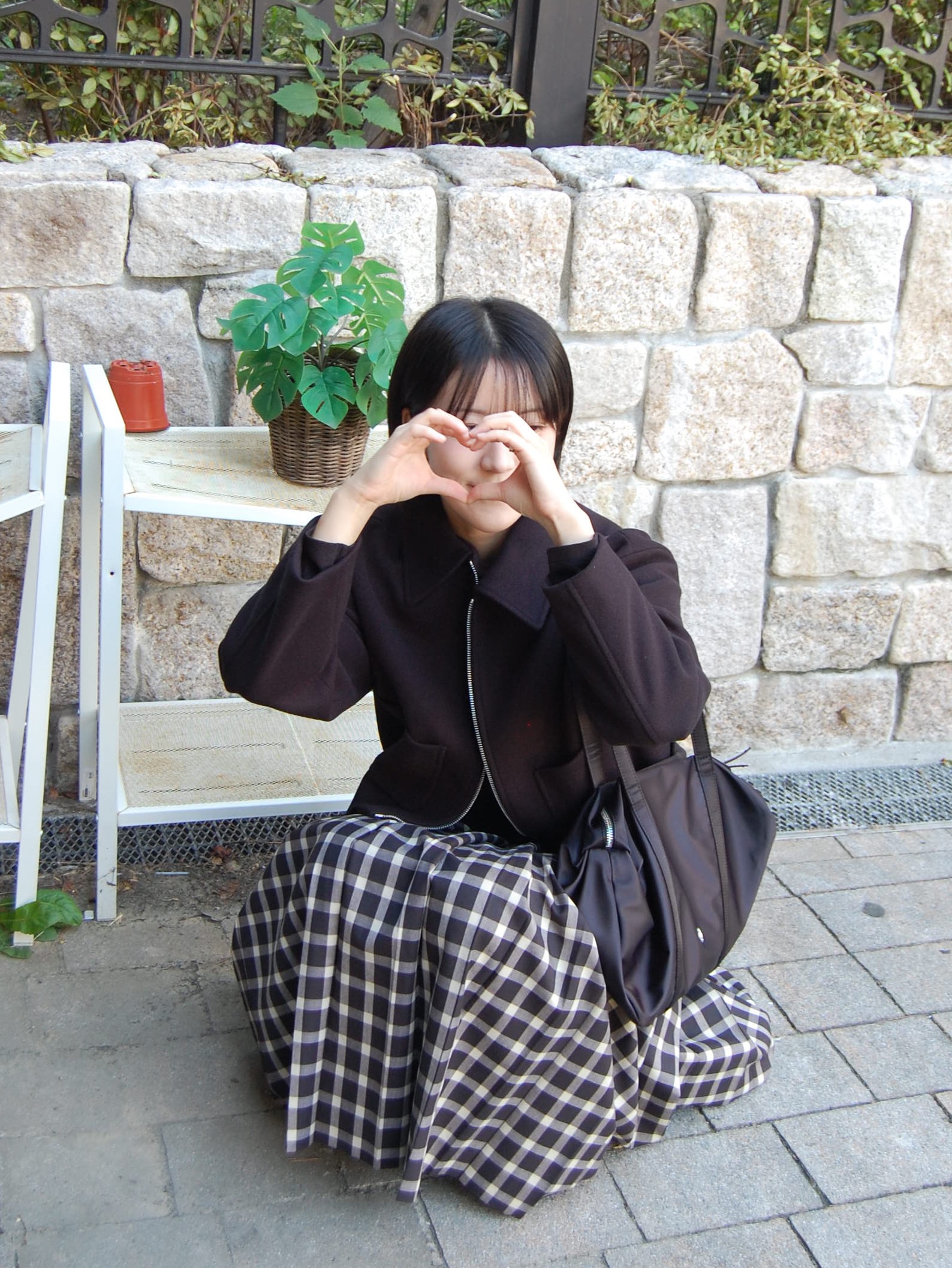 [예약배송] Heeari Aurora Shirring Bag Black 착용 스타일