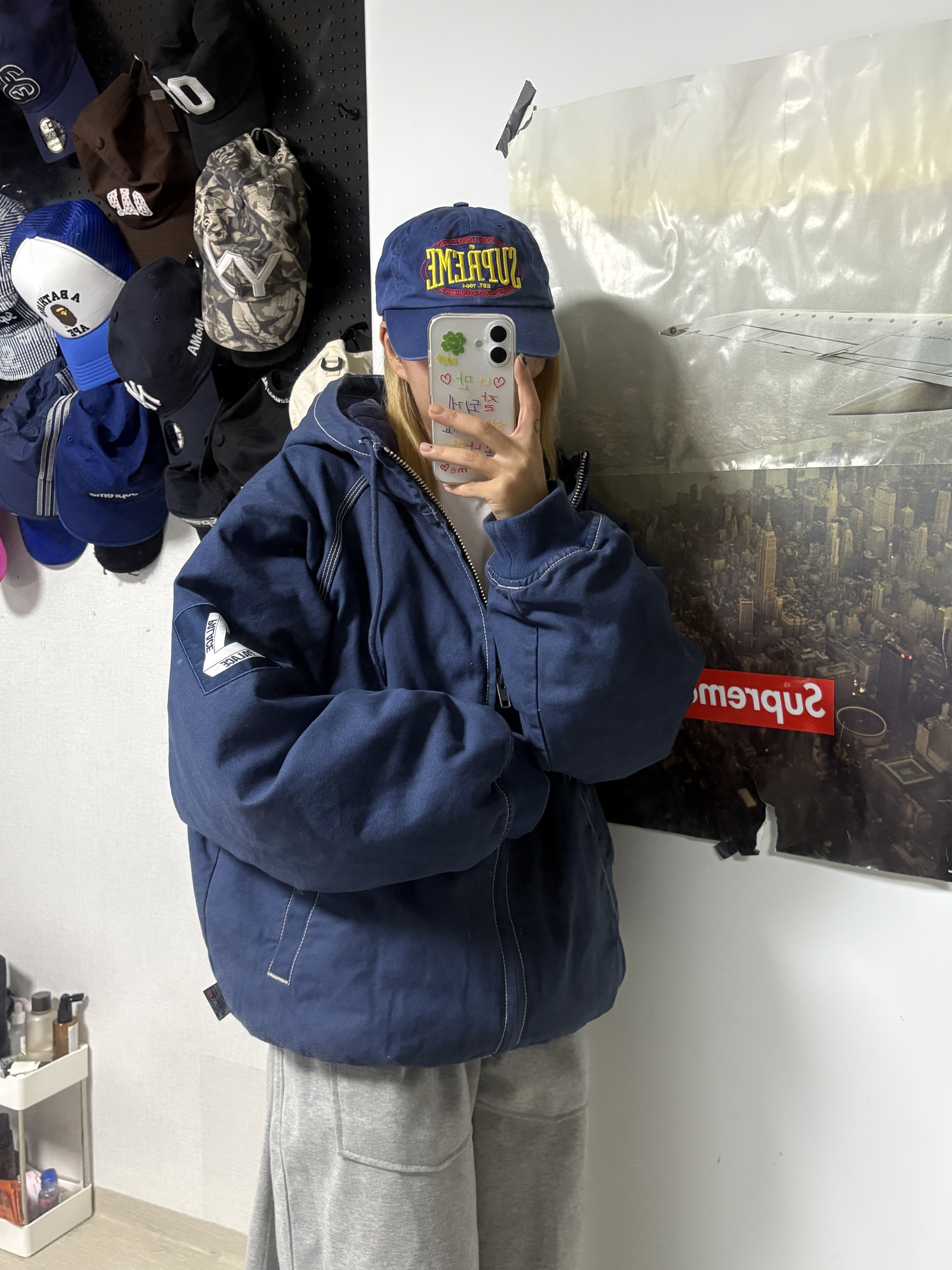 Palace 10 oz. Hooded Jacket Navy - 24FW, Supreme Warm Up 6-Panel Navy - 23FW 착용 스타일