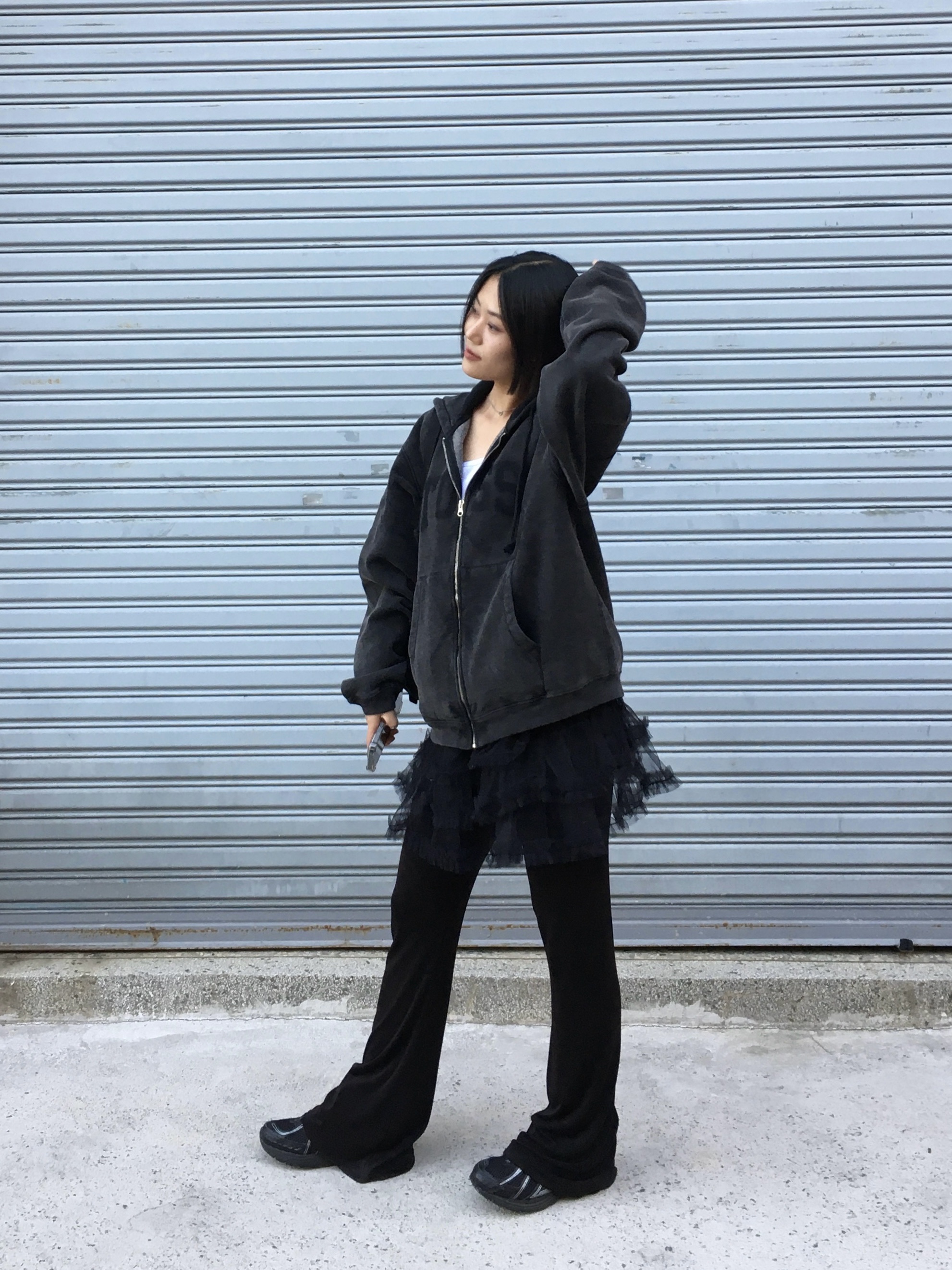 Stussy Faded Graphic Zip Hoodie Washed Black, New Balance 1906R Black Silver Metallic 착용 스타일