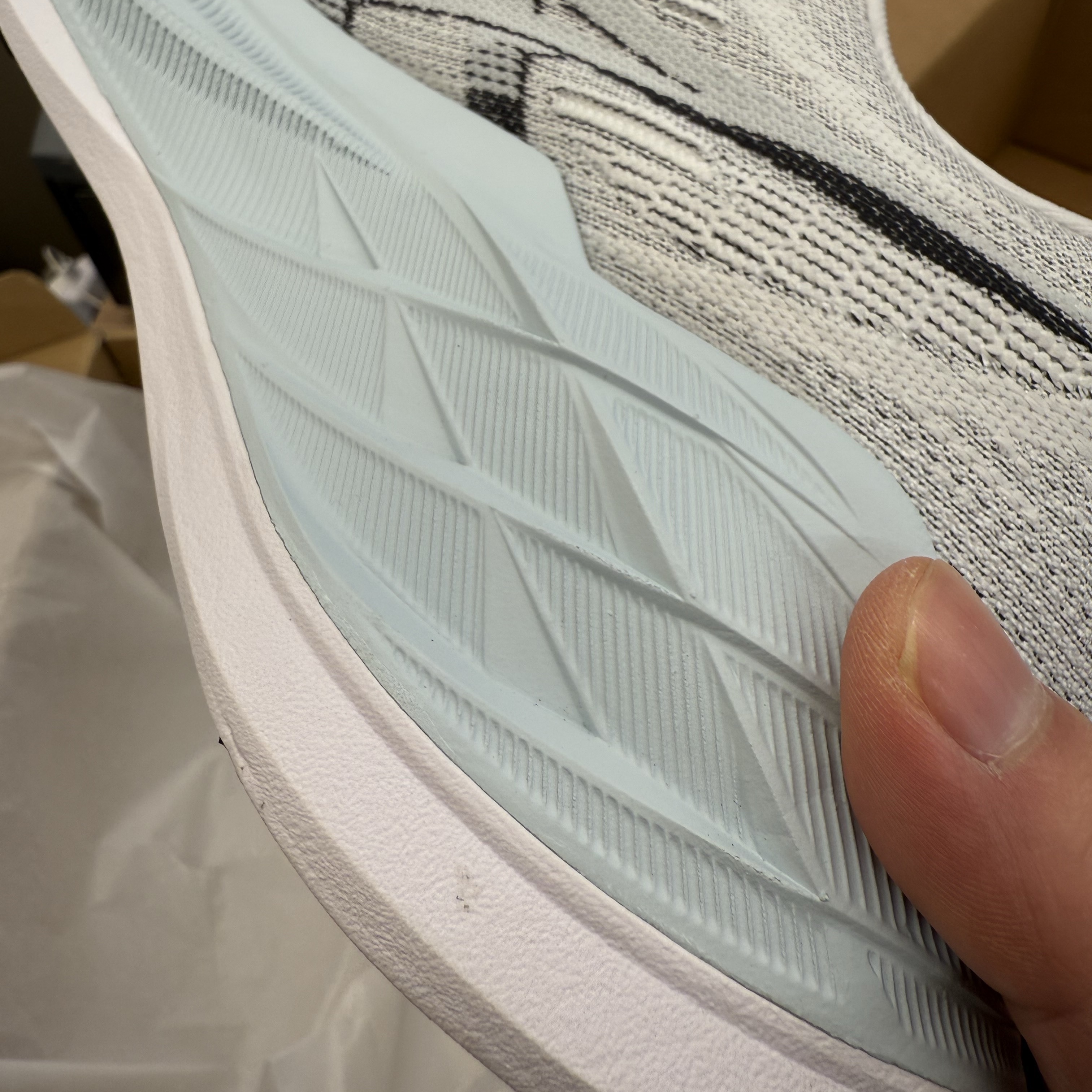 Asics Superblast 2 White Cool Grey 착용 스타일 - 3