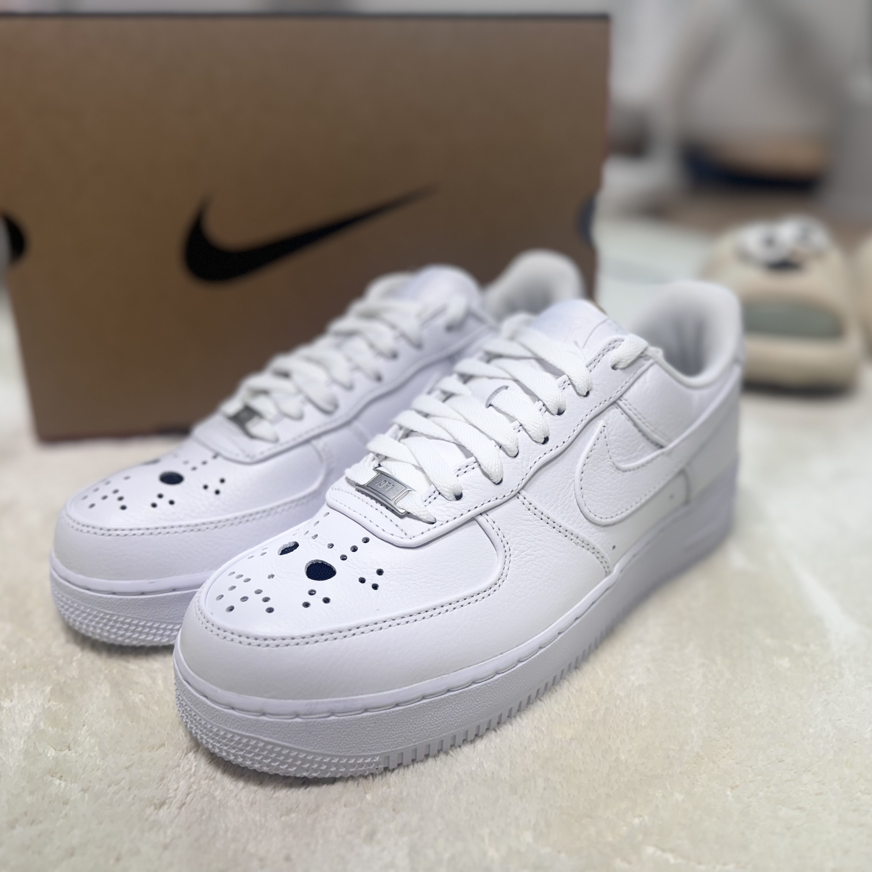 Nike Air Force 1 Low Halloween 착용 스타일 - 1