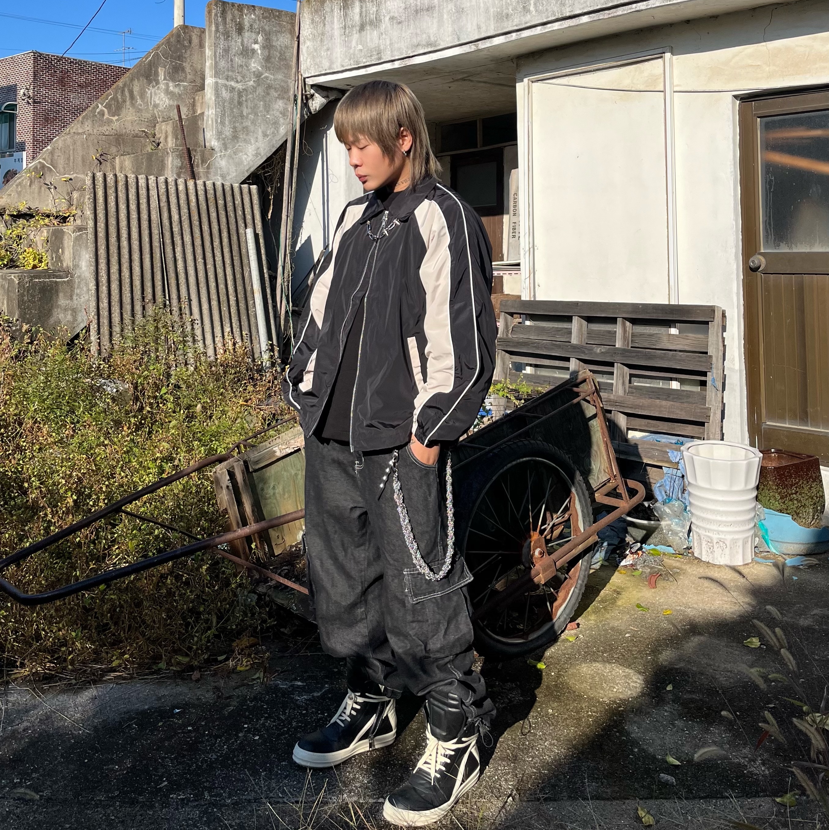 Rick Owens Geobasket Full Grain Calf Leather Strobe Sneakers Black Milk White 착용 스타일 - 2