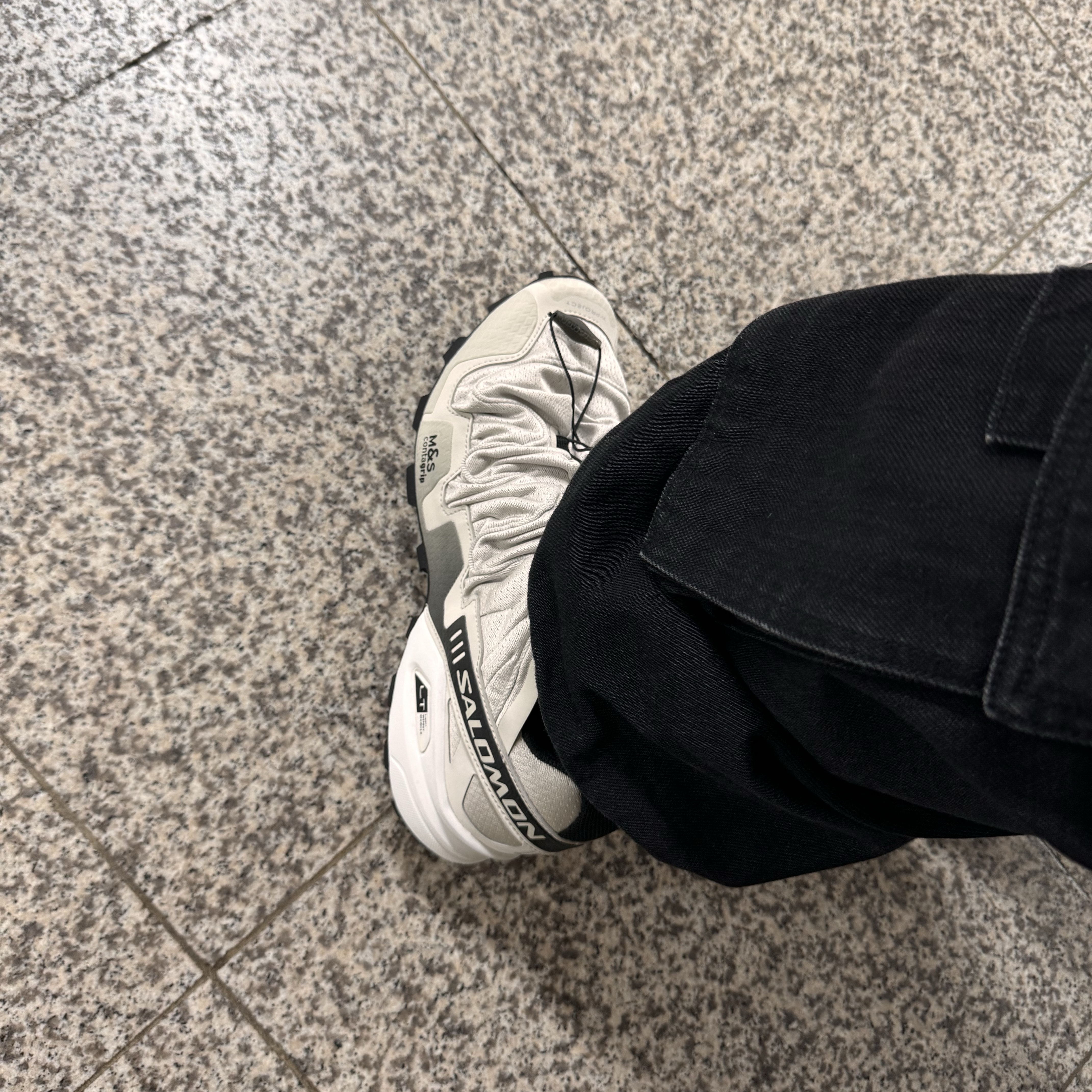 Salomon x Y/Project Speedcross 3 Dawn Blue Black, Wooyoungmi Cargo Denim Pants Black - 23FW 착용 스타일 - 1