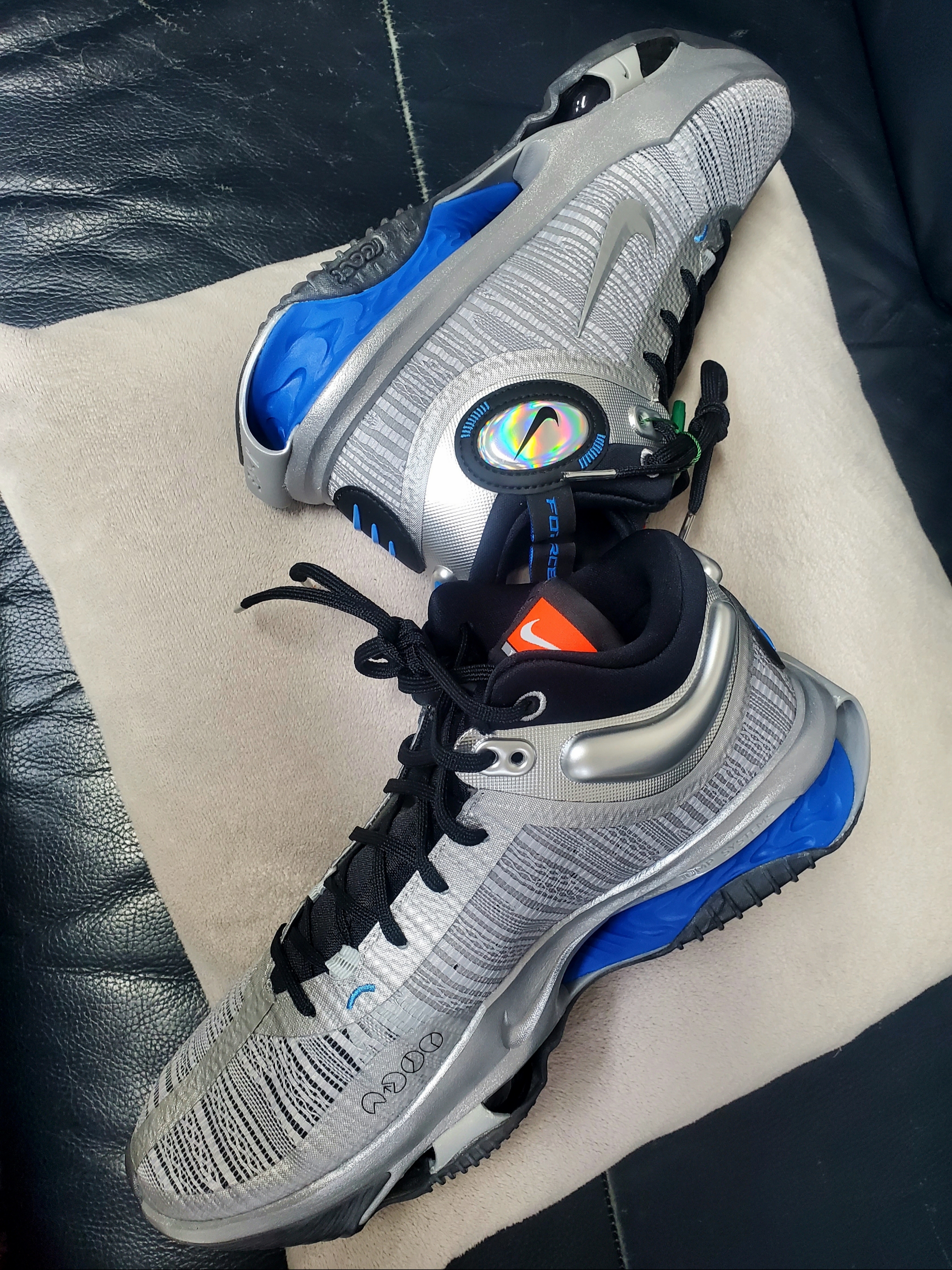 Nike Air Zoom G.T. Jump 2 ASW EP Metallic Silver Light Photo Blue 착용 스타일