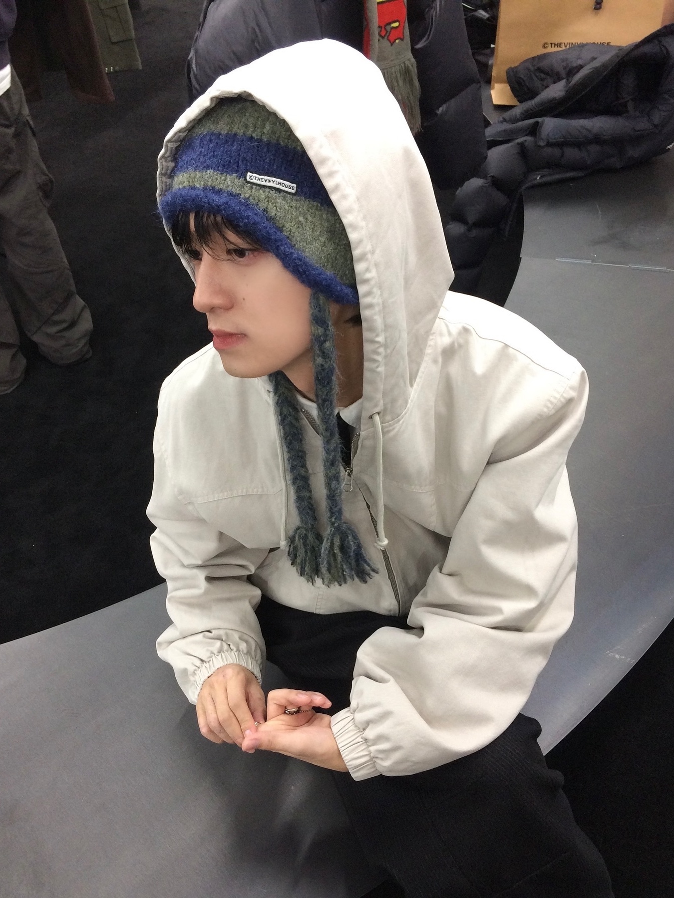 Thevinylhouse Ear Flap Stripe Beanie Green, Thevinylhouse Ear Flap Stripe Beanie Grey 착용 스타일