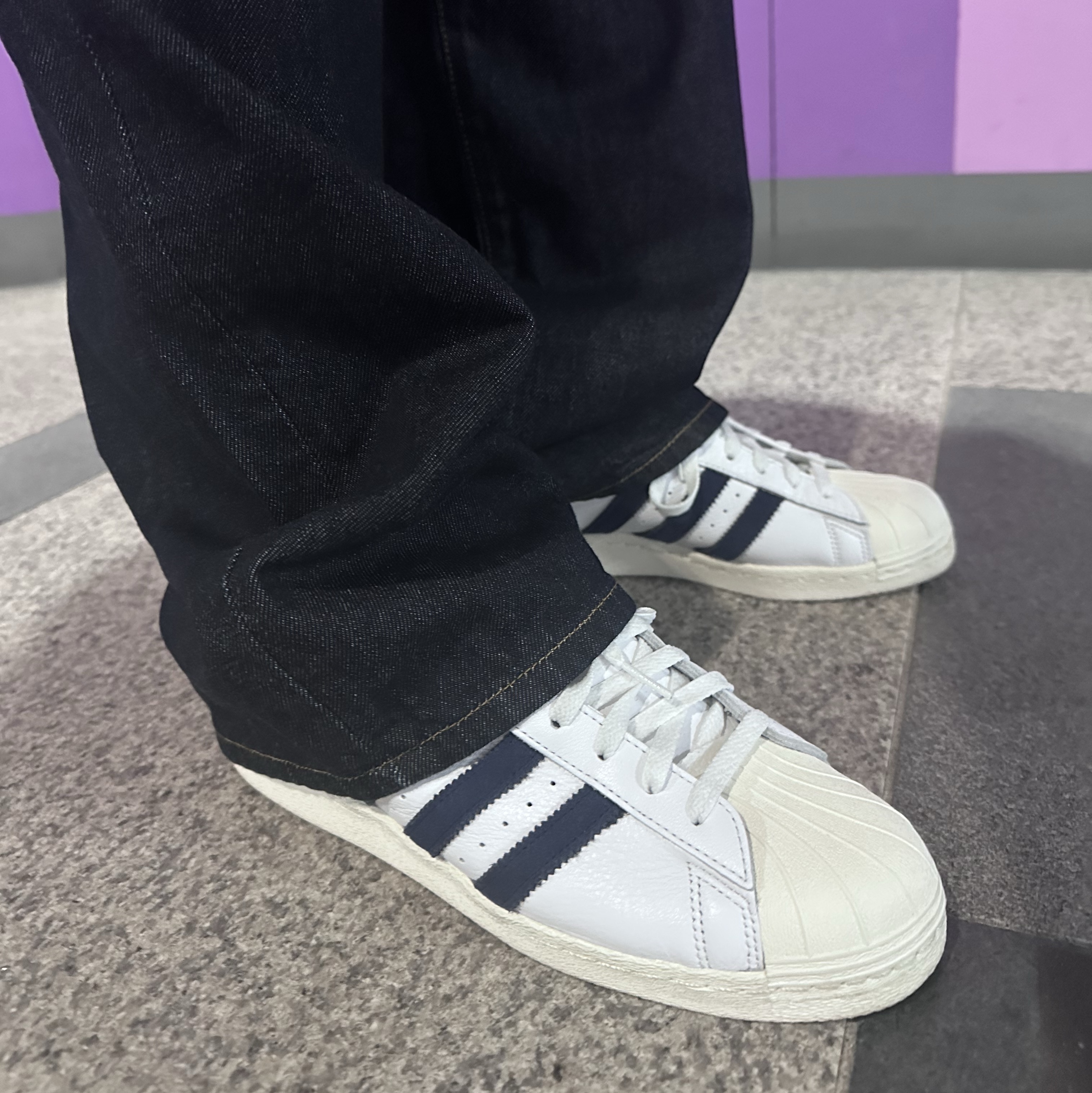 Adidas x Pop Trading Company Superstar ADV Cloud White Collegiate Navy, Stussy Denim Big OL' Jean Rinsed Indigo 착용 스타일 - 2