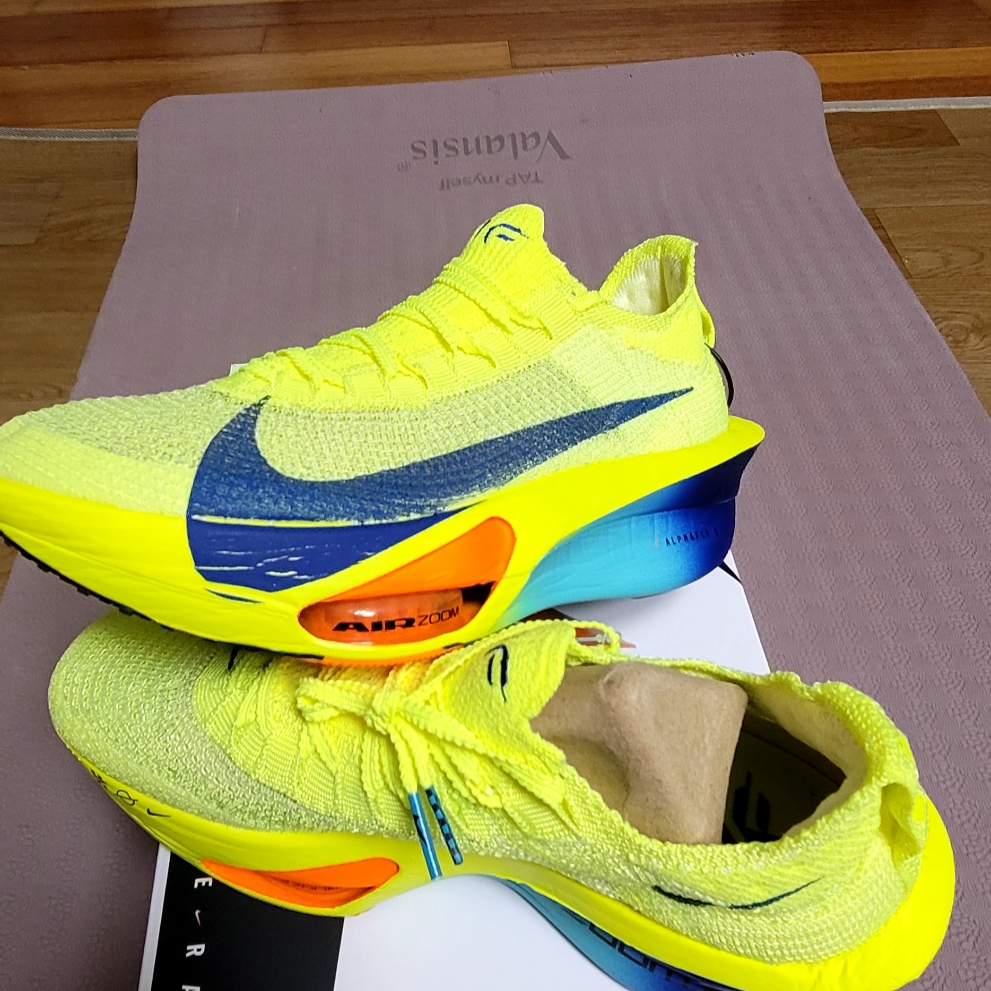 Nike Air Zoom Alphafly Next% 3 Volt 착용 스타일