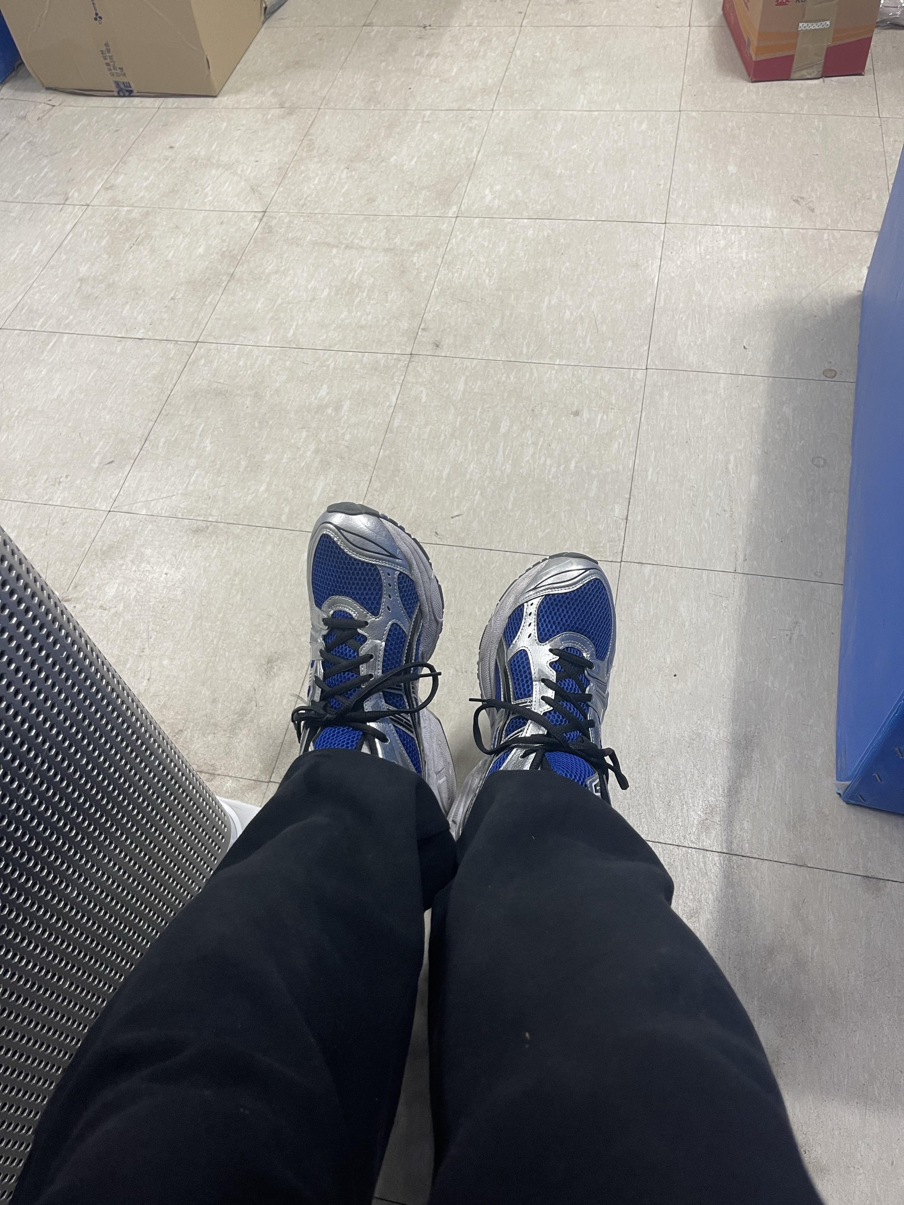 Asics Gel-Kayano 14 Monaco Blue Black 착용 스타일