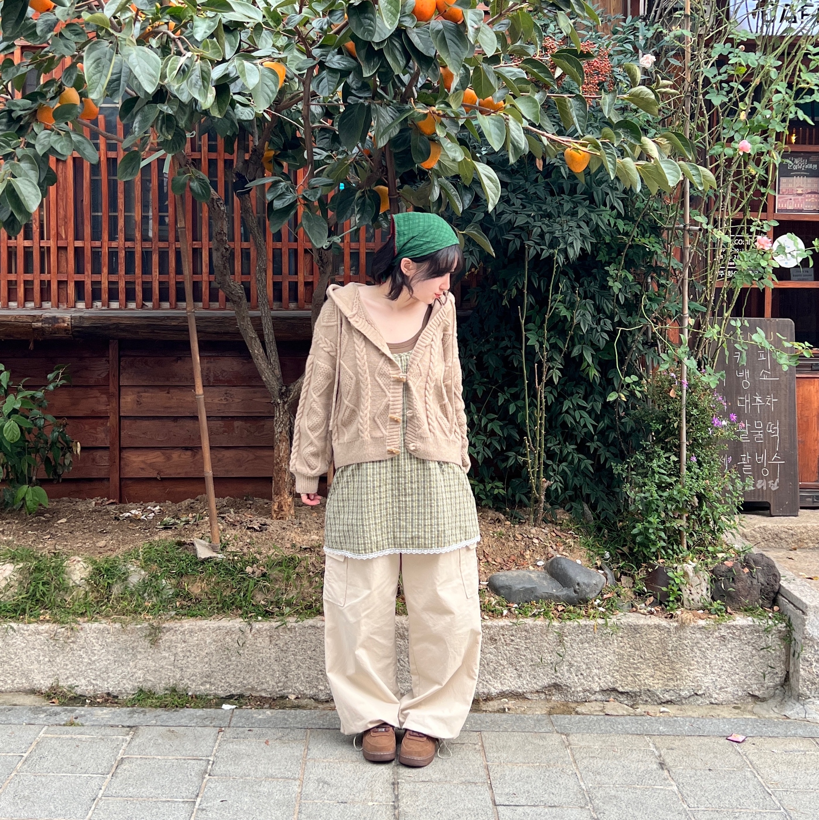 (W) Nike Air Force 1 '07 Cacao Wow 착용 스타일 - 1