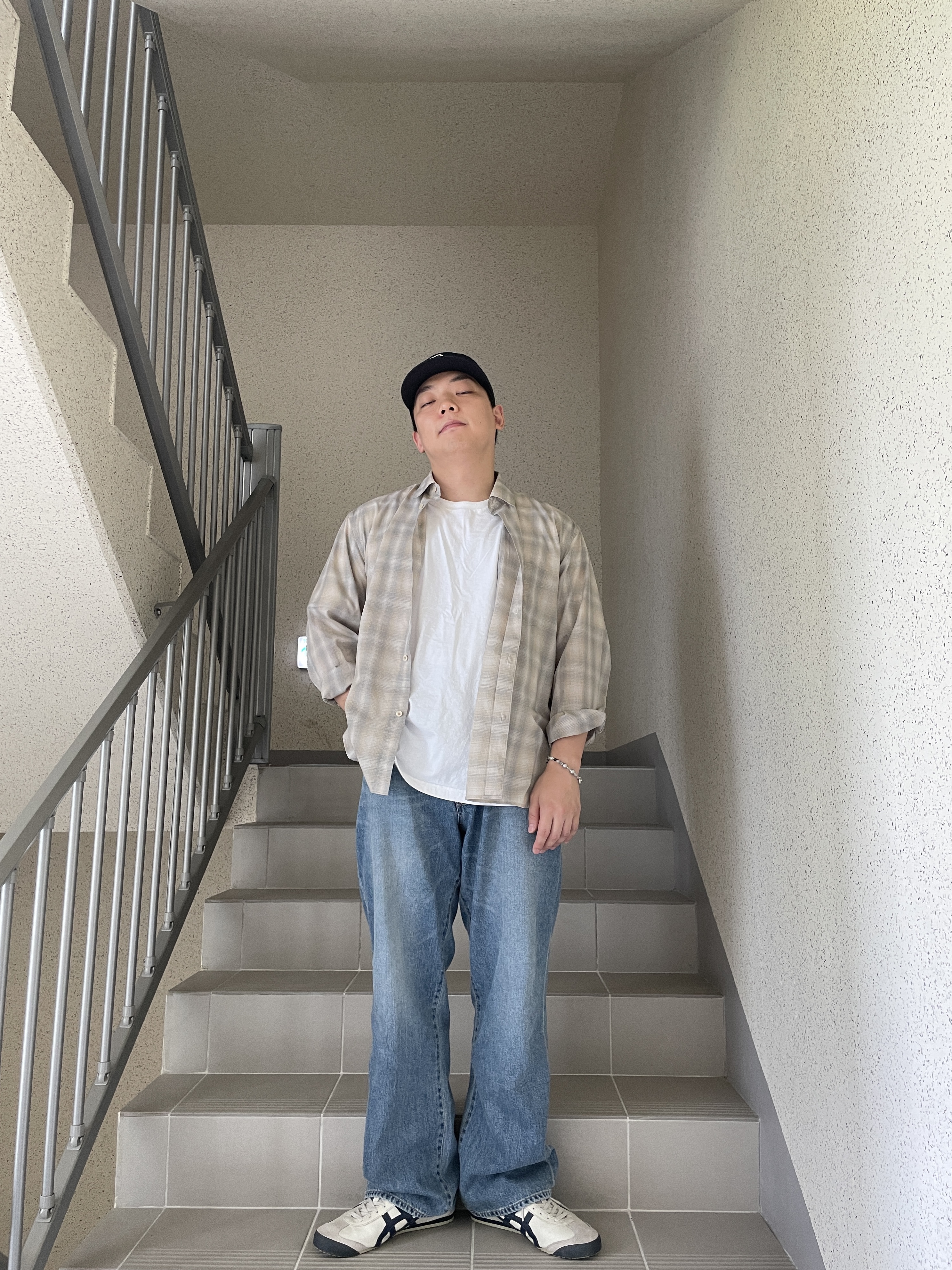 Onitsuka Tiger Mexico 66 Birch 착용 스타일 - 4