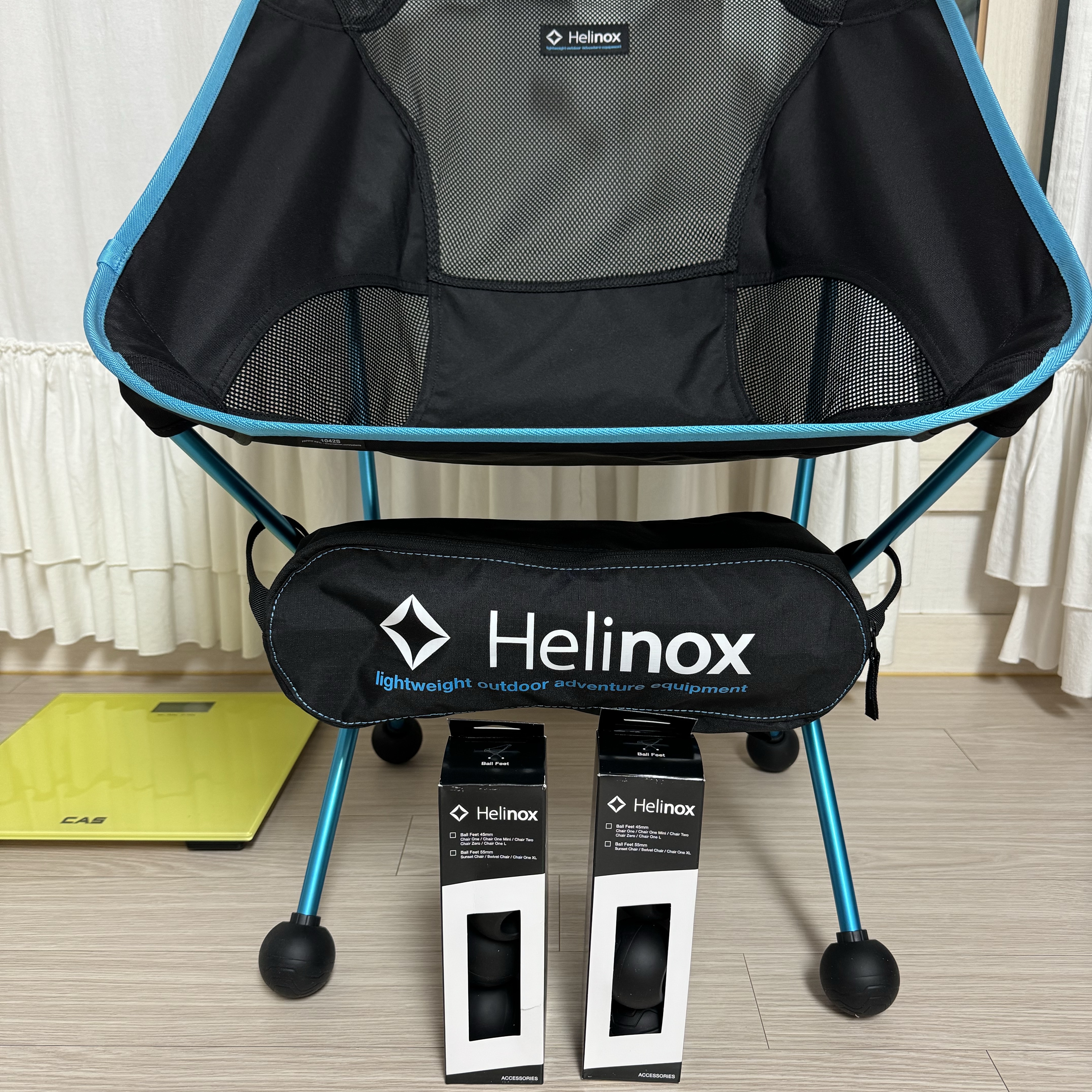 Helinox Chair One L Black 착용 스타일