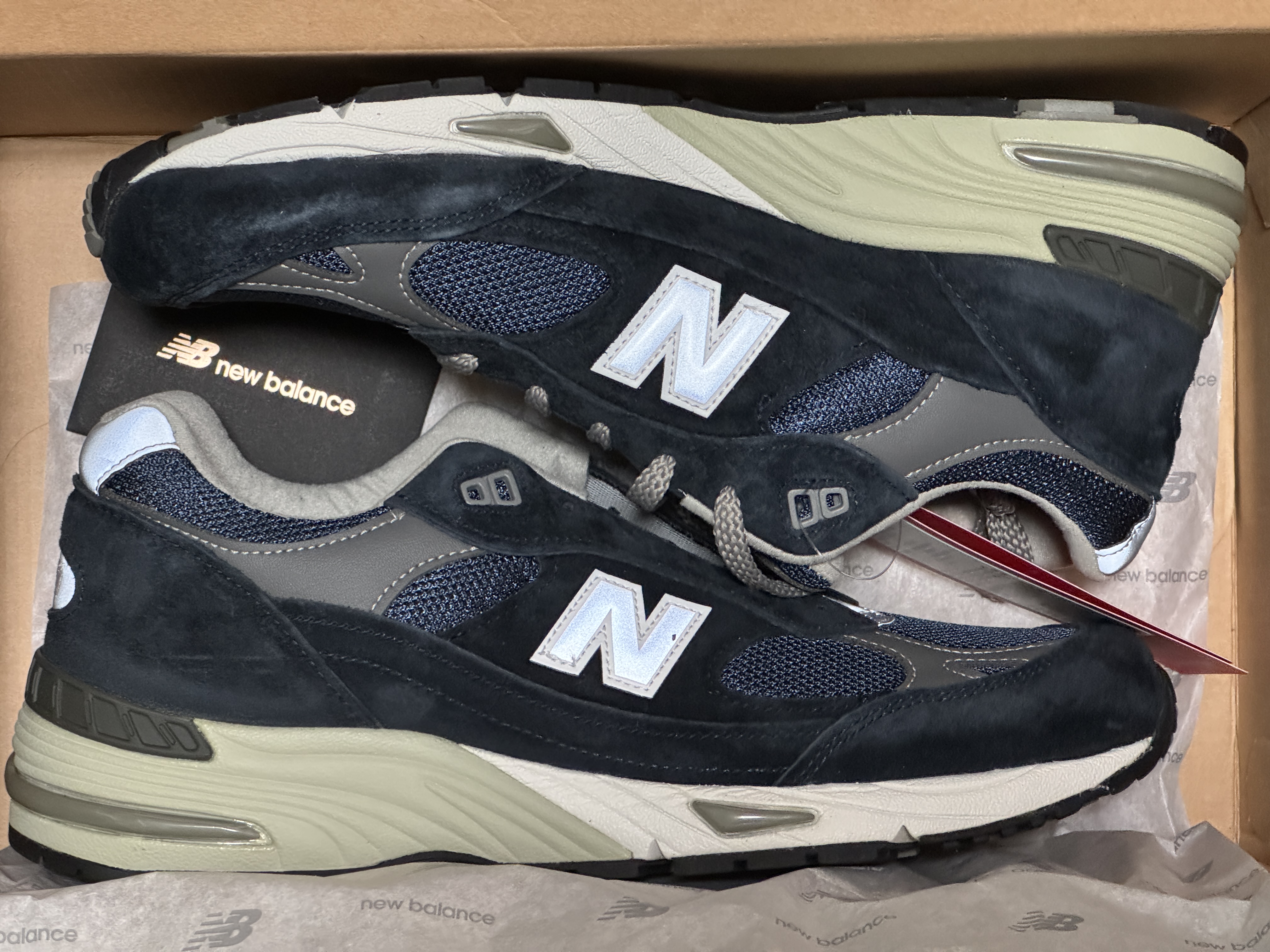 New Balance 991 Made in UK Navy 착용 스타일