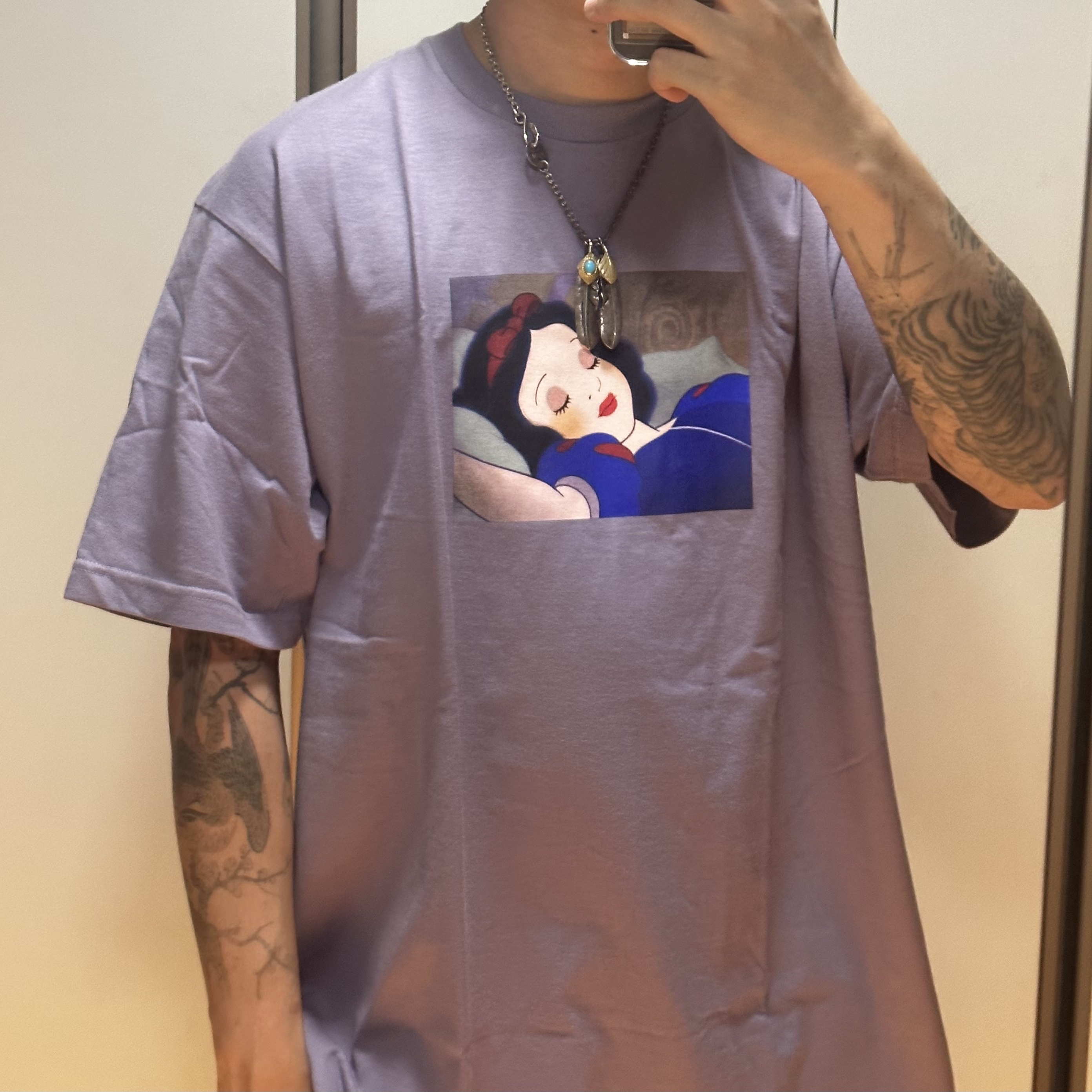 Supreme Snow White T-Shirt Dusty Purple - 24FW 착용 스타일