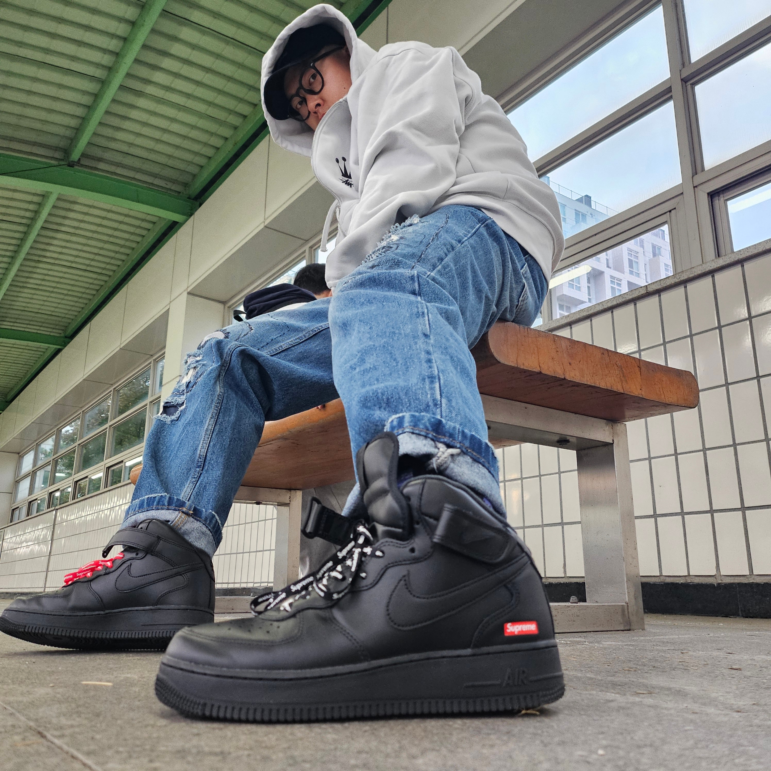 Stussy SS Link Studded Belt Black, Nike x Supreme Air Force 1 Mid Black 착용 스타일 - 1