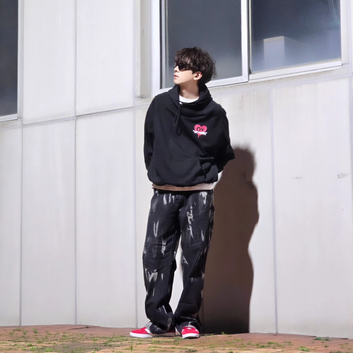 Adidas Gazelle Power Red 착용 스타일 - 6