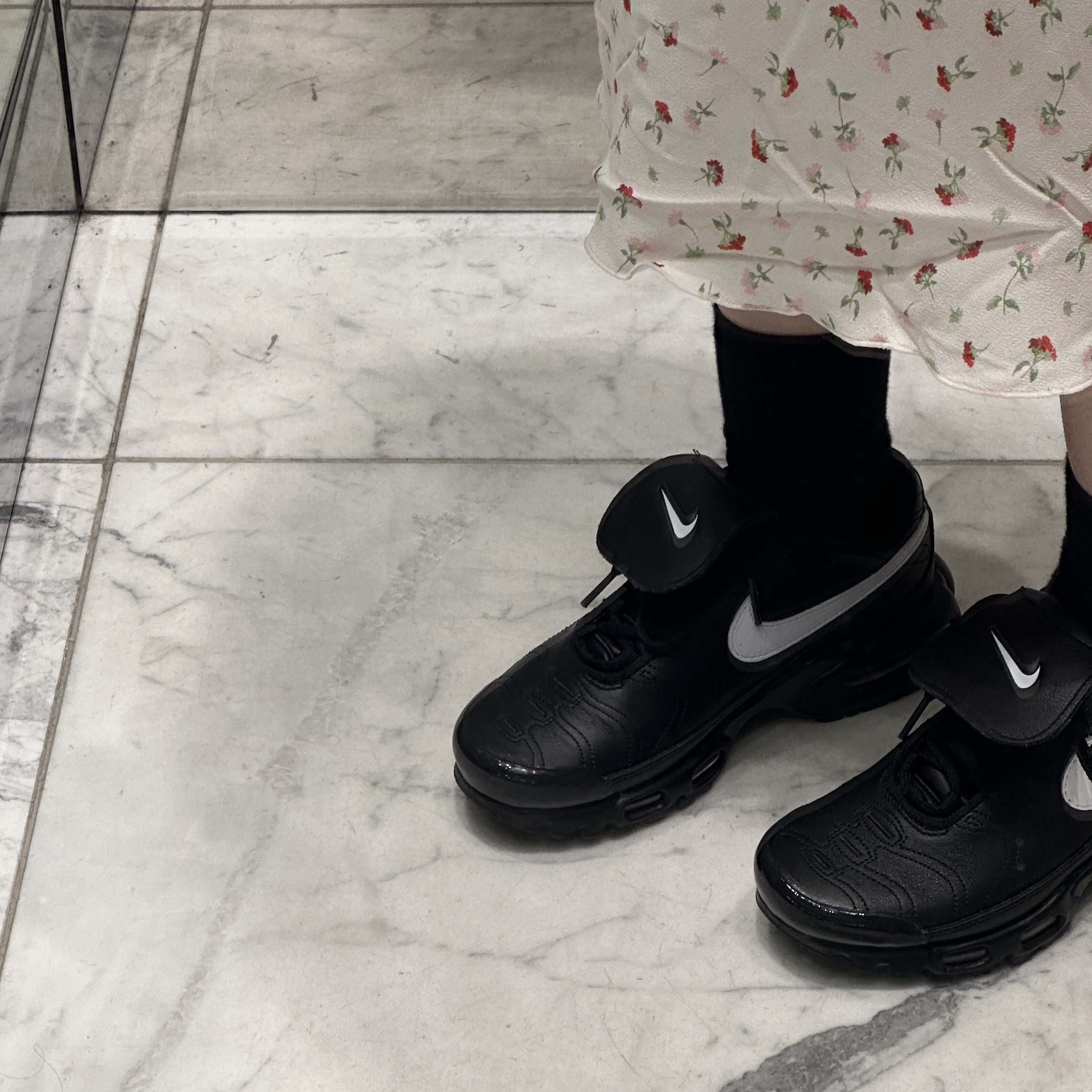 (W) Nike Air Max Plus TNPO Black 착용 스타일