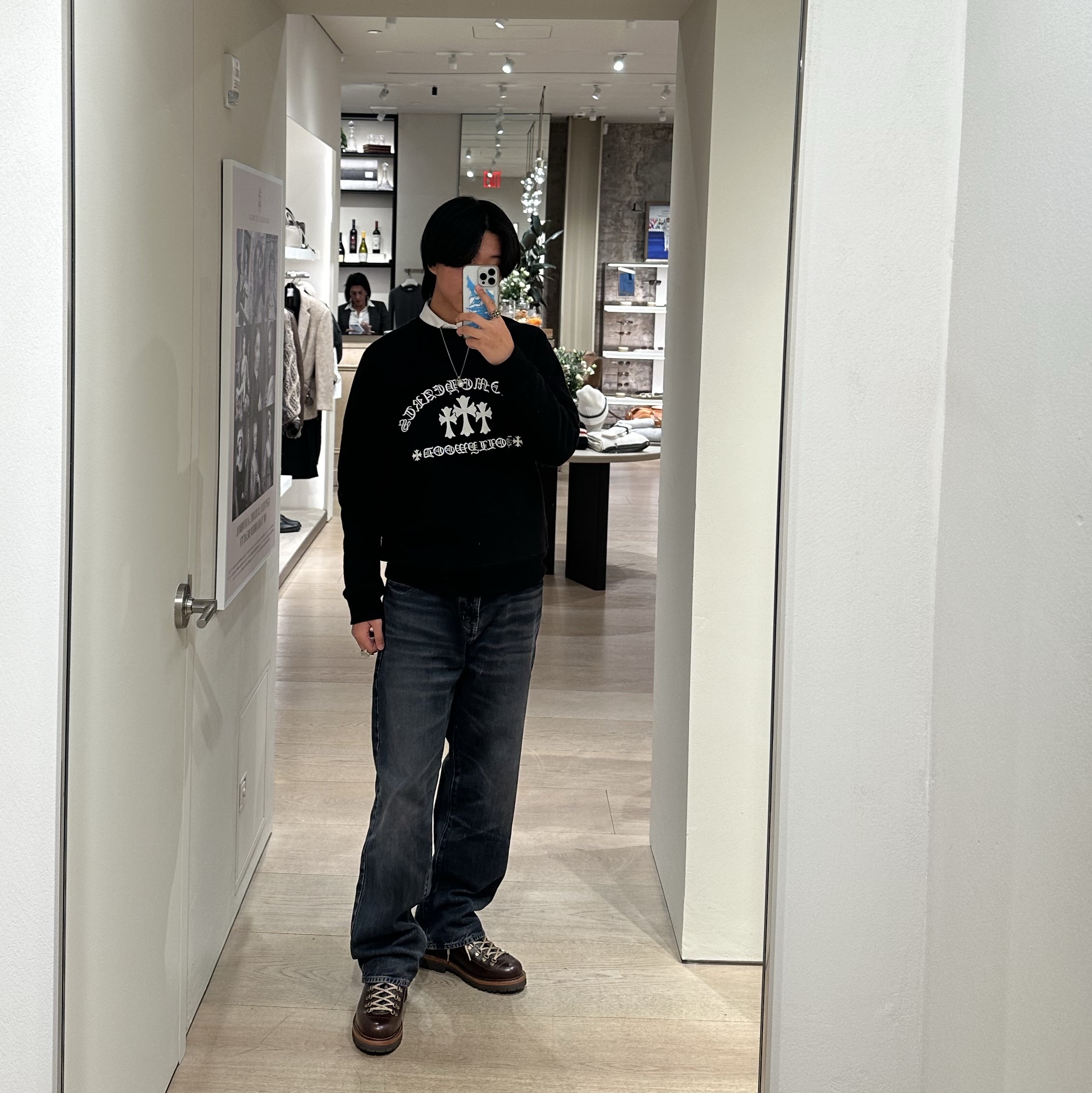Chrome Hearts Cemetery Hollywood Sweatshirt Black 착용 스타일