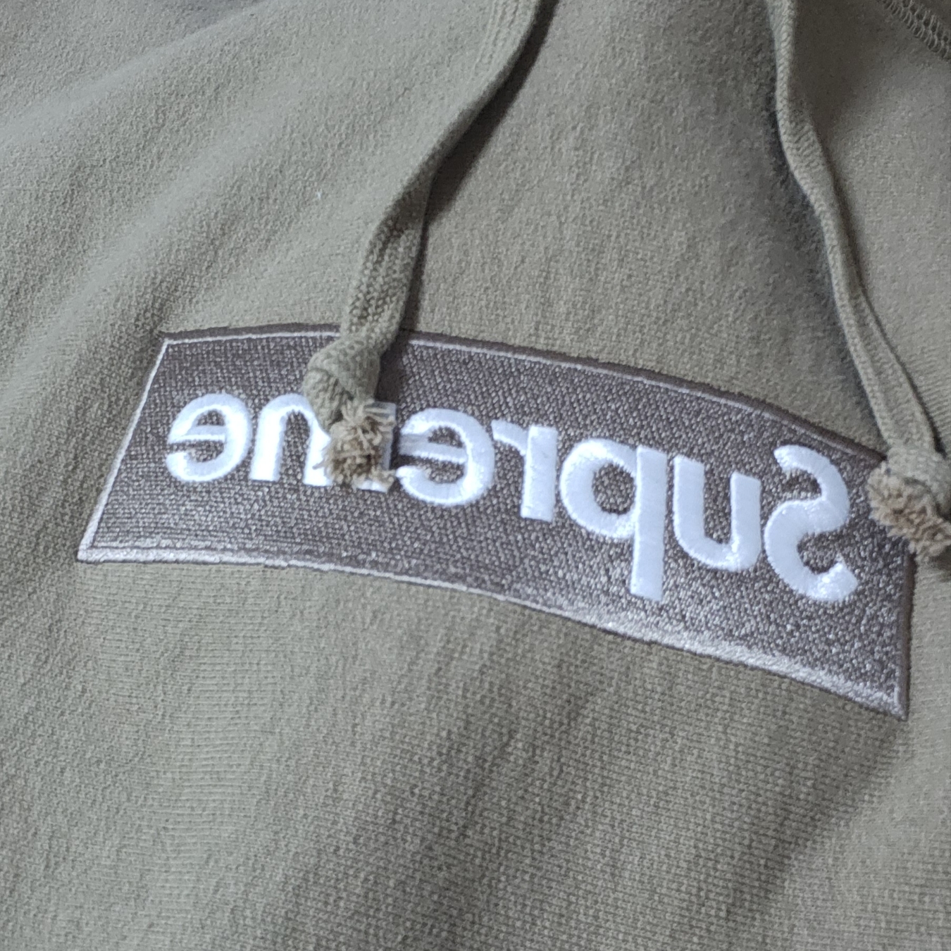 Supreme Box Logo Hooded Sweatshirt Dark Sand - 23FW 착용 스타일