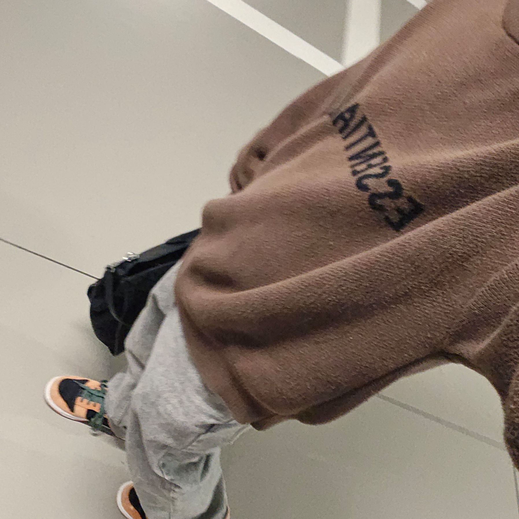 Nike Dunk Low SP Ceramic, Essentials Knit Sweater Brown/Rain Drum - Ssense Exclusive 착용 스타일 - 1