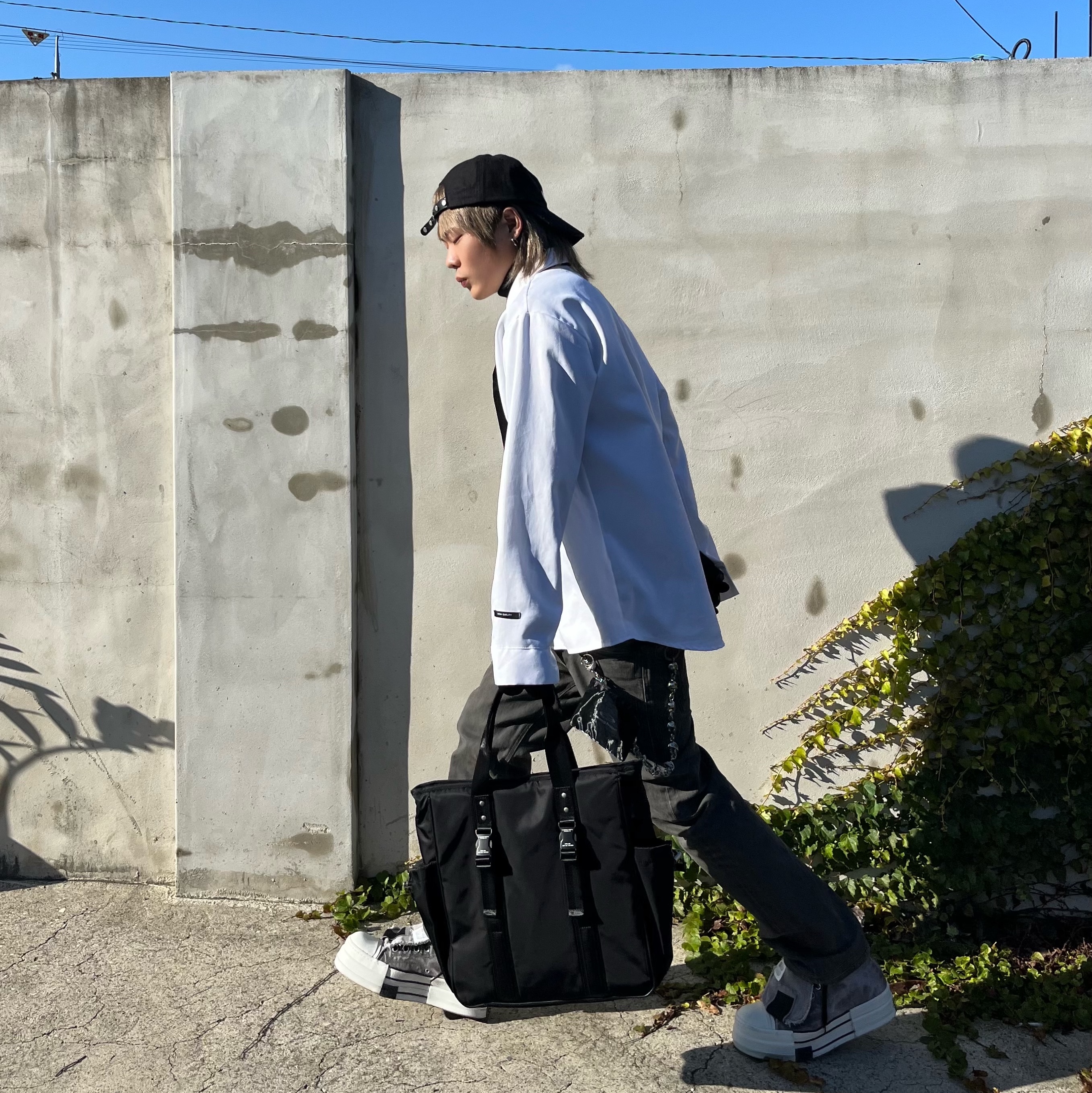Converse x Drkshdw DBL Drkstar Overdye Chuck 70 Hi Concrete, Nike Therma-Fit Academy Football Gloves Black 착용 스타일 - 4