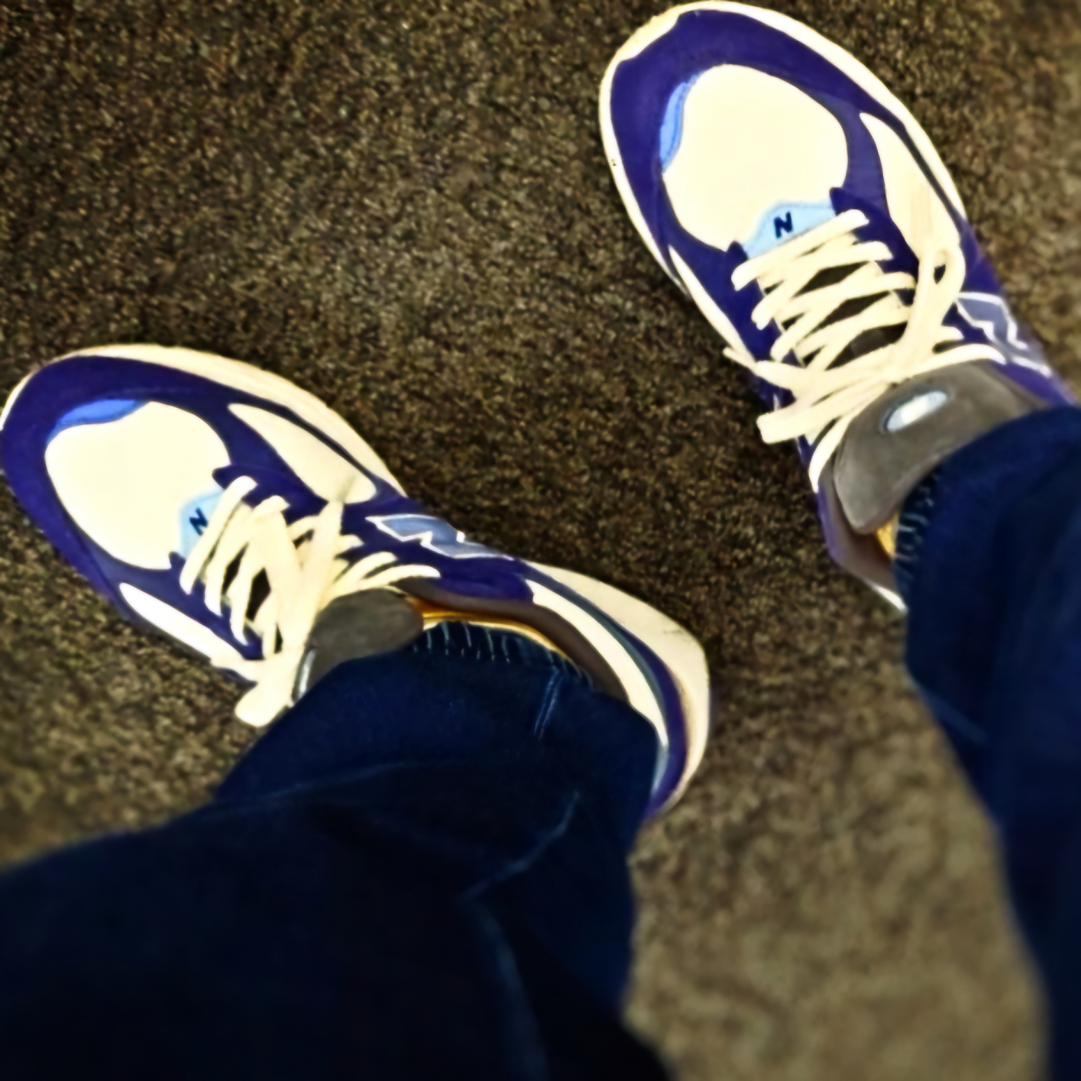 New Balance 2002R Light Cream Purple 착용 스타일