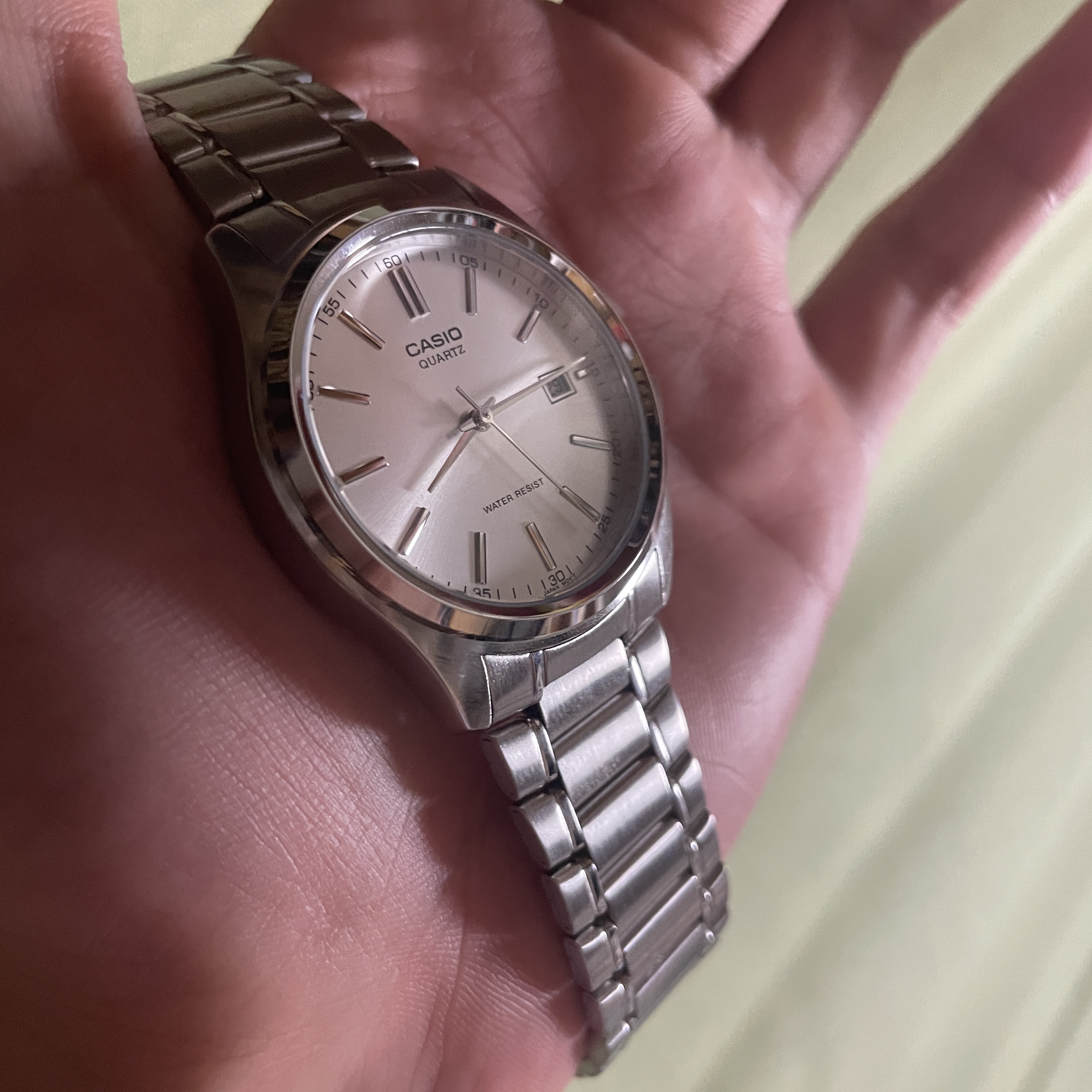 Casio MTP-1183A-7A 착용 스타일