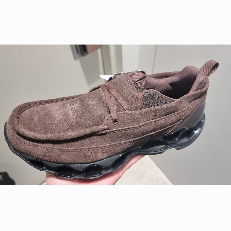 Mizuno Wave Prophecy MOC Suede Chicory Coffee Mole Black 착용 스타일