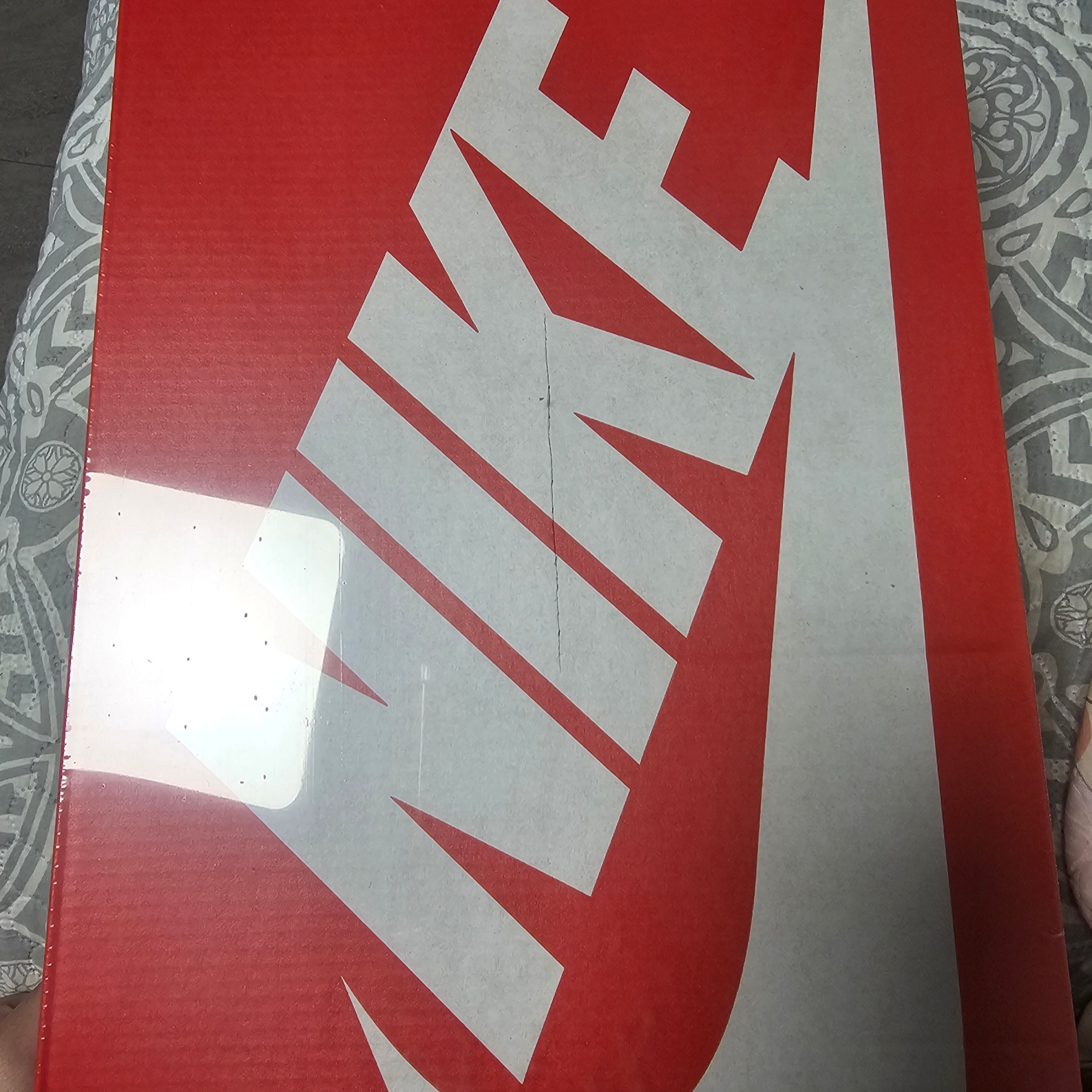 (W) Nike Zoom Vomero 5 Cobblestone and Flat Pewter 착용 스타일 - 2